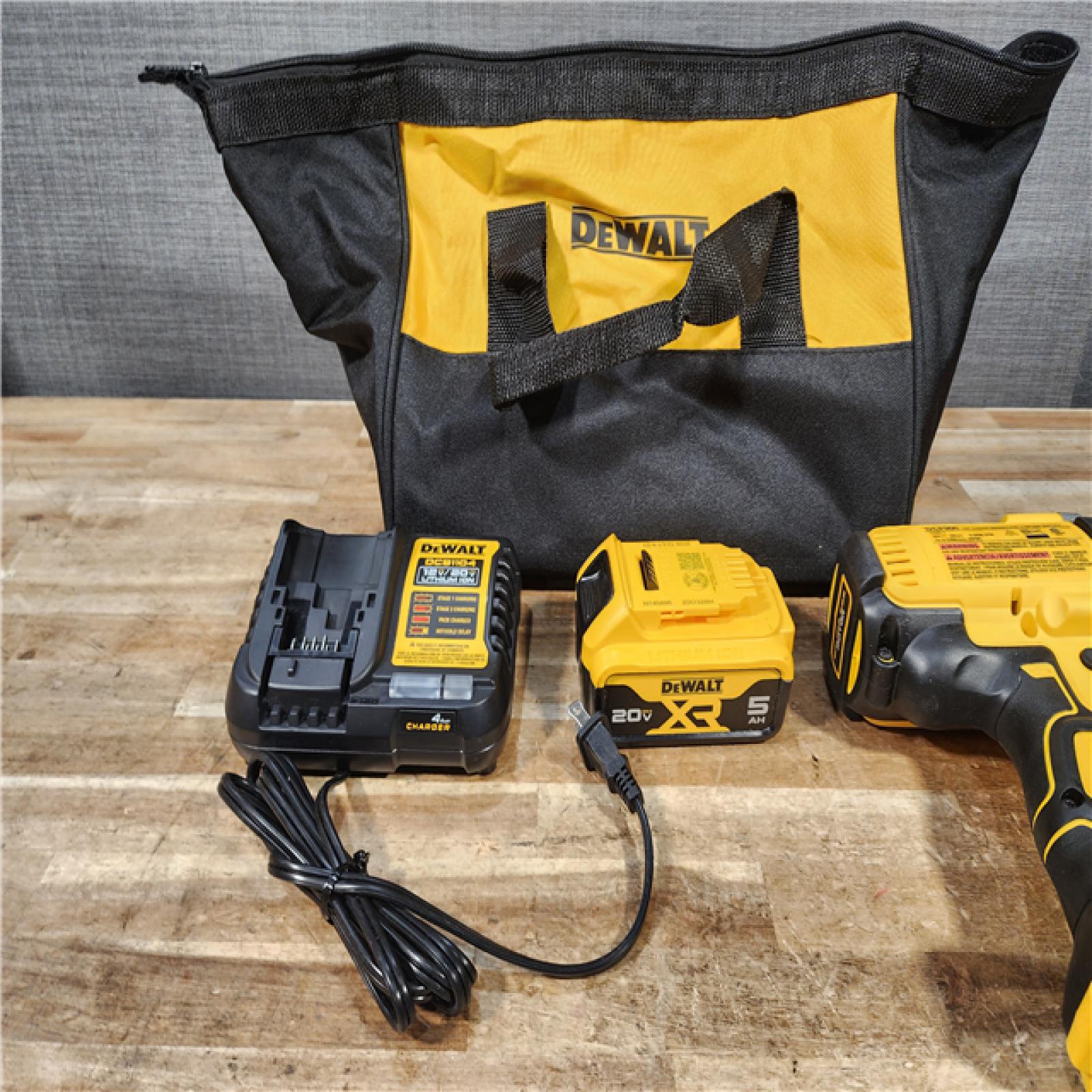HOUSTON LOCATION - AS - IS DEWALT 20V MAX Lithium-Ion Cordless 1/2 in. Impact Wrench Kit