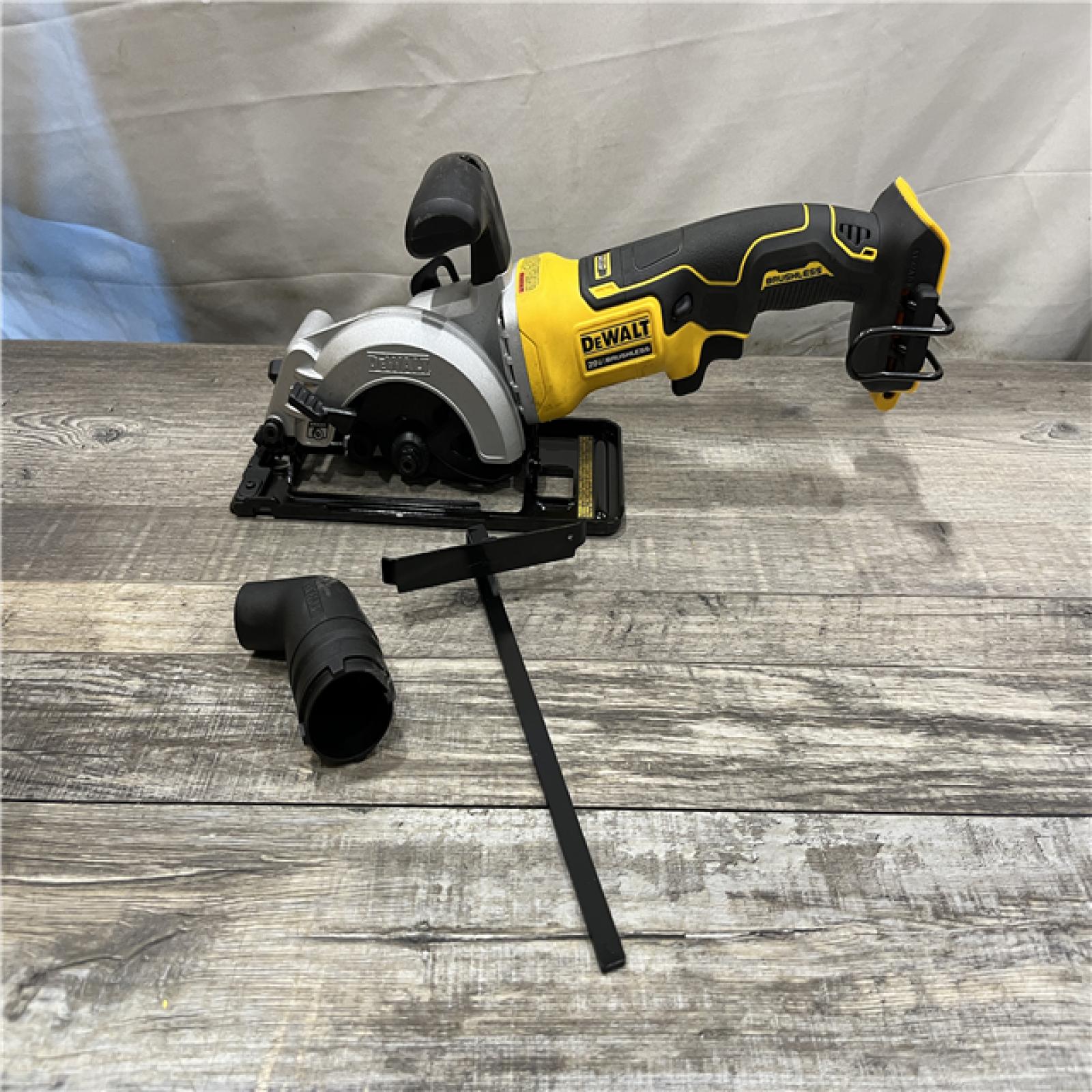AS-IS DEWALT ATOMIC 20V MAX Cordless Brushless 4-1/2 in. Circular Saw (Tool Only)