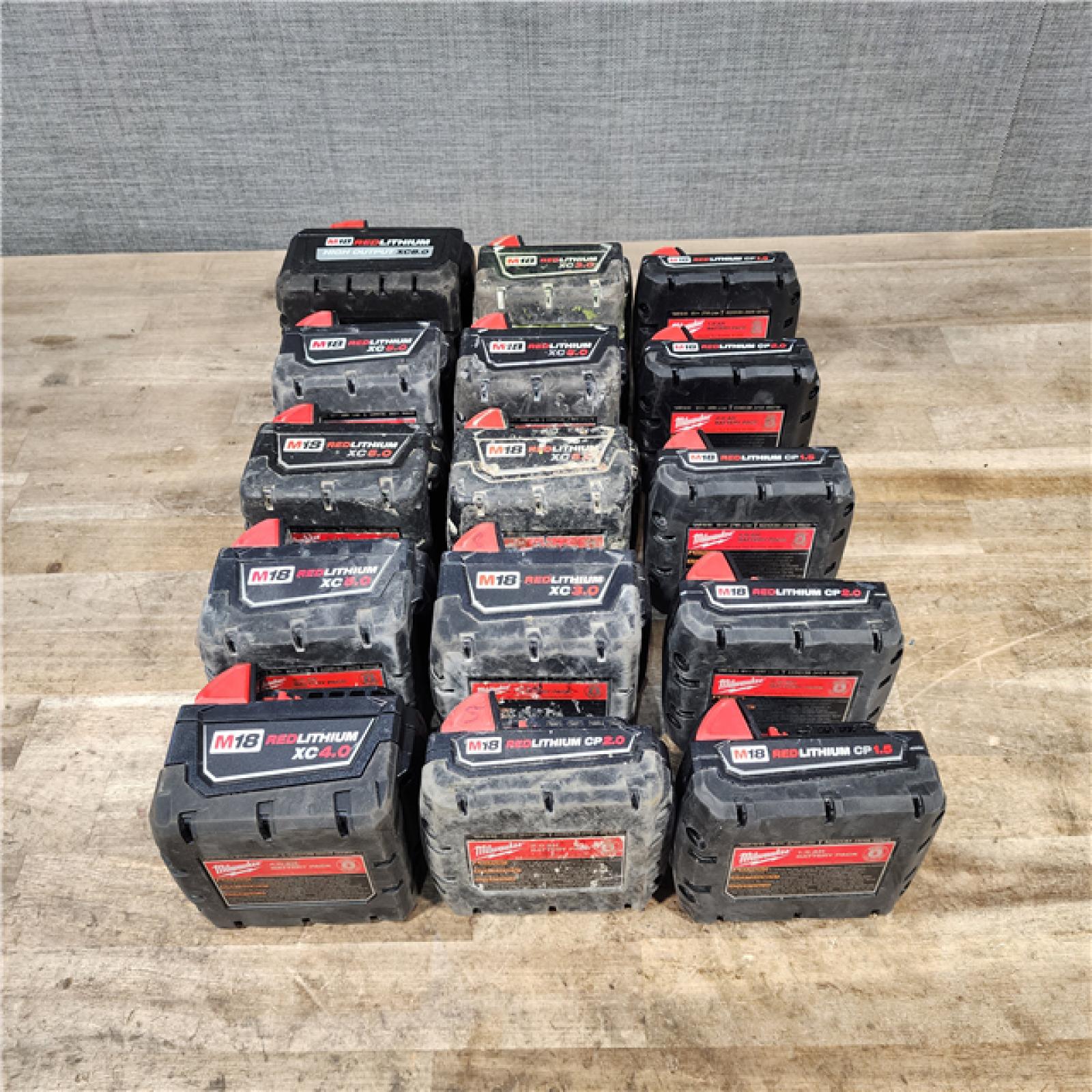 HOUSTON LOCATION - AS-IS MILWAUKEE BATTERY PACK QTY - 15