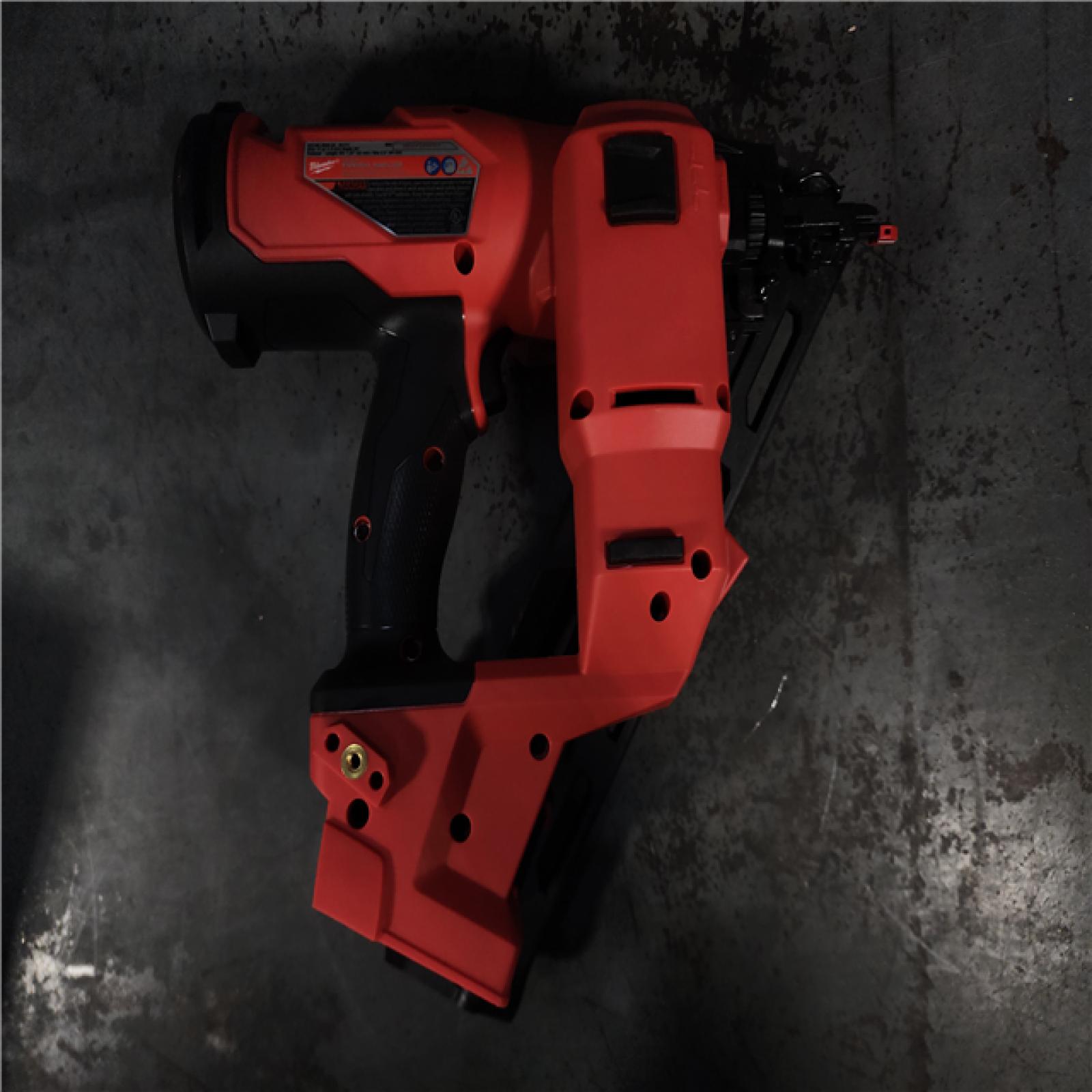 HOUSTON LOCATION - AS-IS Milwaukee 2839-20 M18 FUEL 15 Ga. 18 Volt Brushless Angled Finish Nailer (TOOL ONLY)
