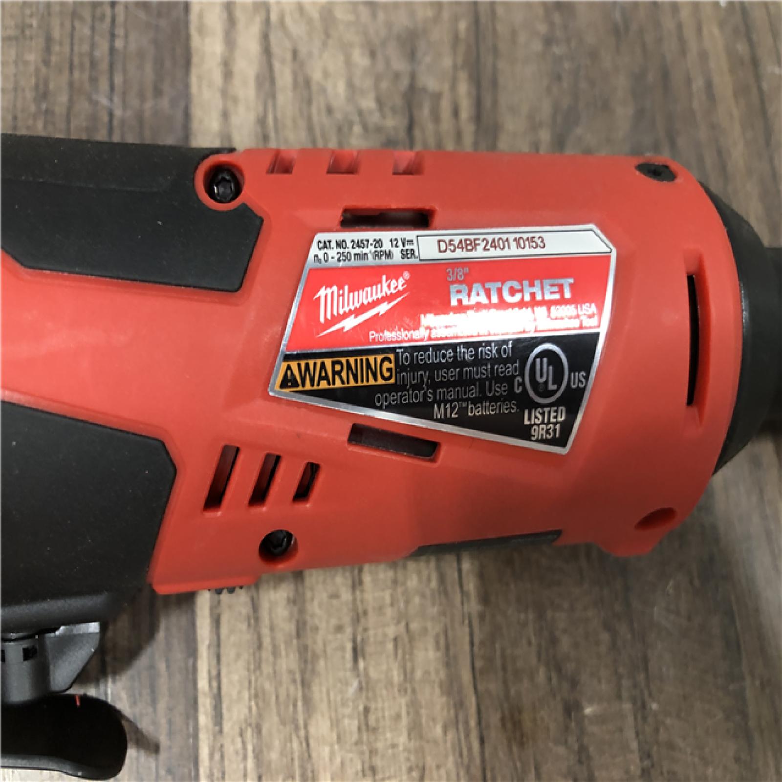 AS-IS Milwaukee M12 12V Lithium-Ion Cordless 3/8 in. Ratchet Kit