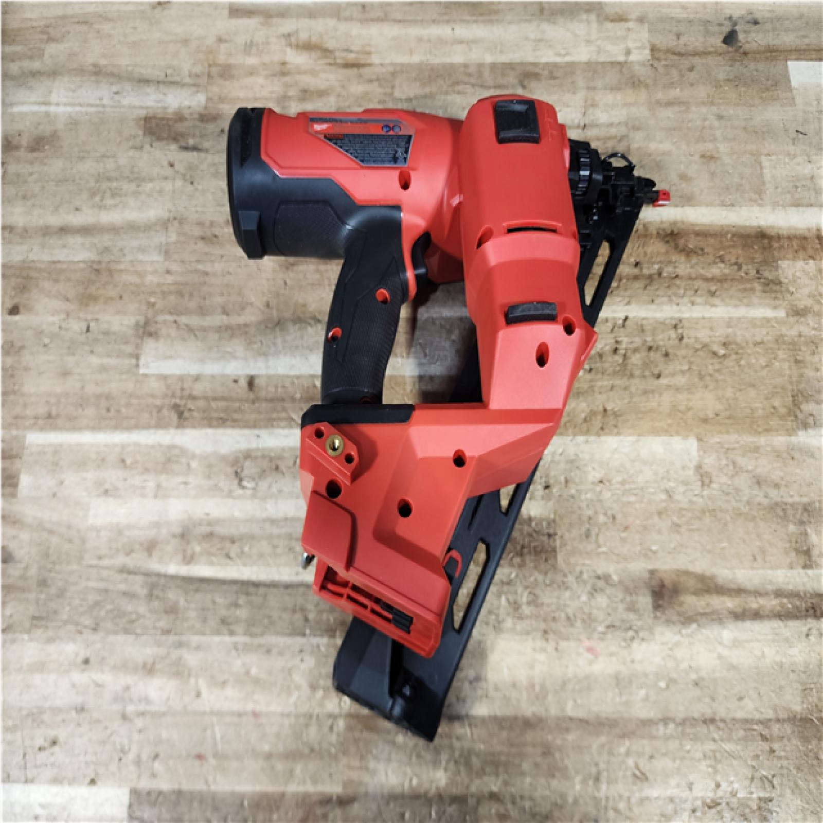 HOUSTON LOCATION - AS - IS Milwaukee FUEL 18V Lithium-Ion Brushless Cordless Gen II 15-Gauge Angled Nailer (Tool-Only)