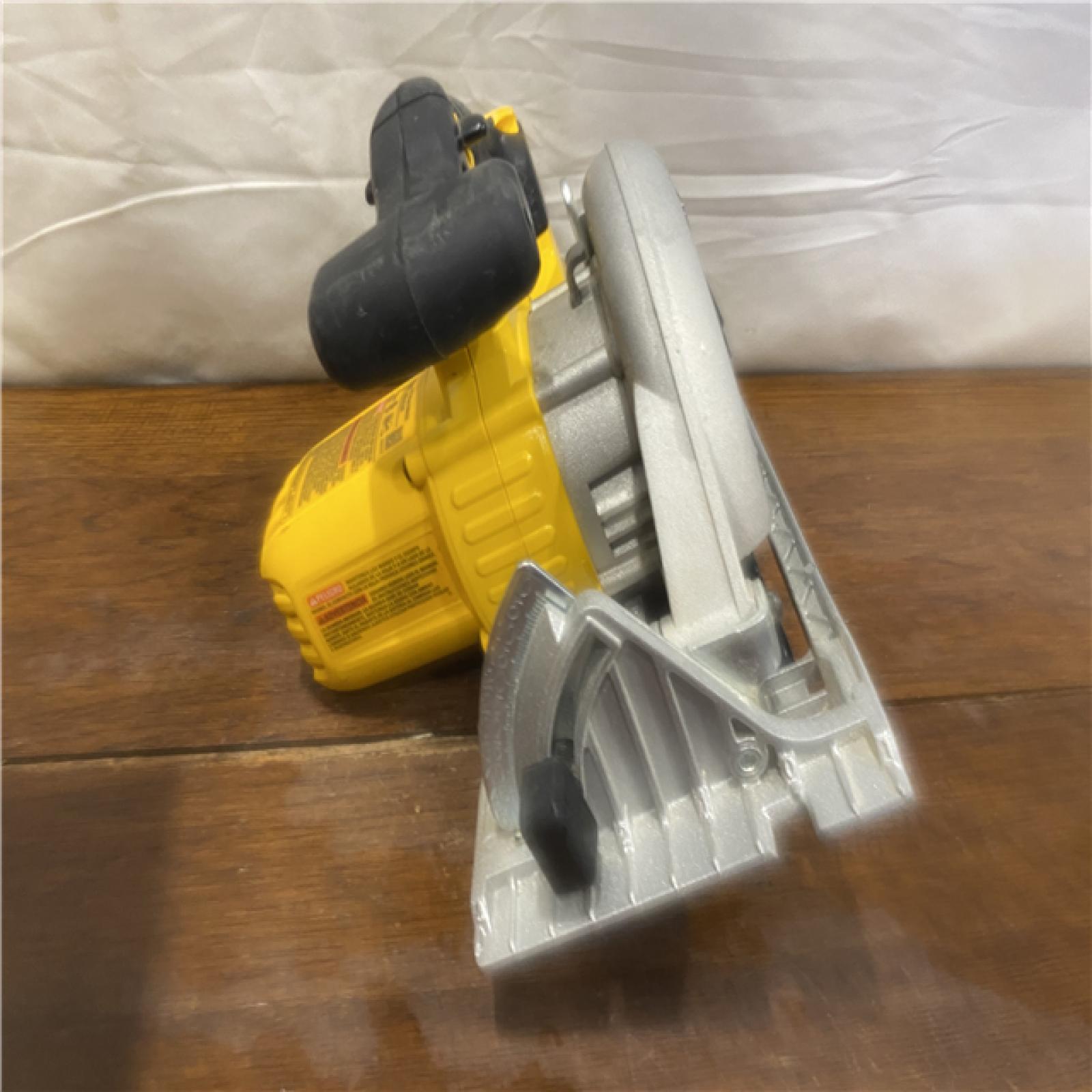 AS-IS DeWALT DCS565B 20V Max Brushless 6.5   Cordless Circular Saw