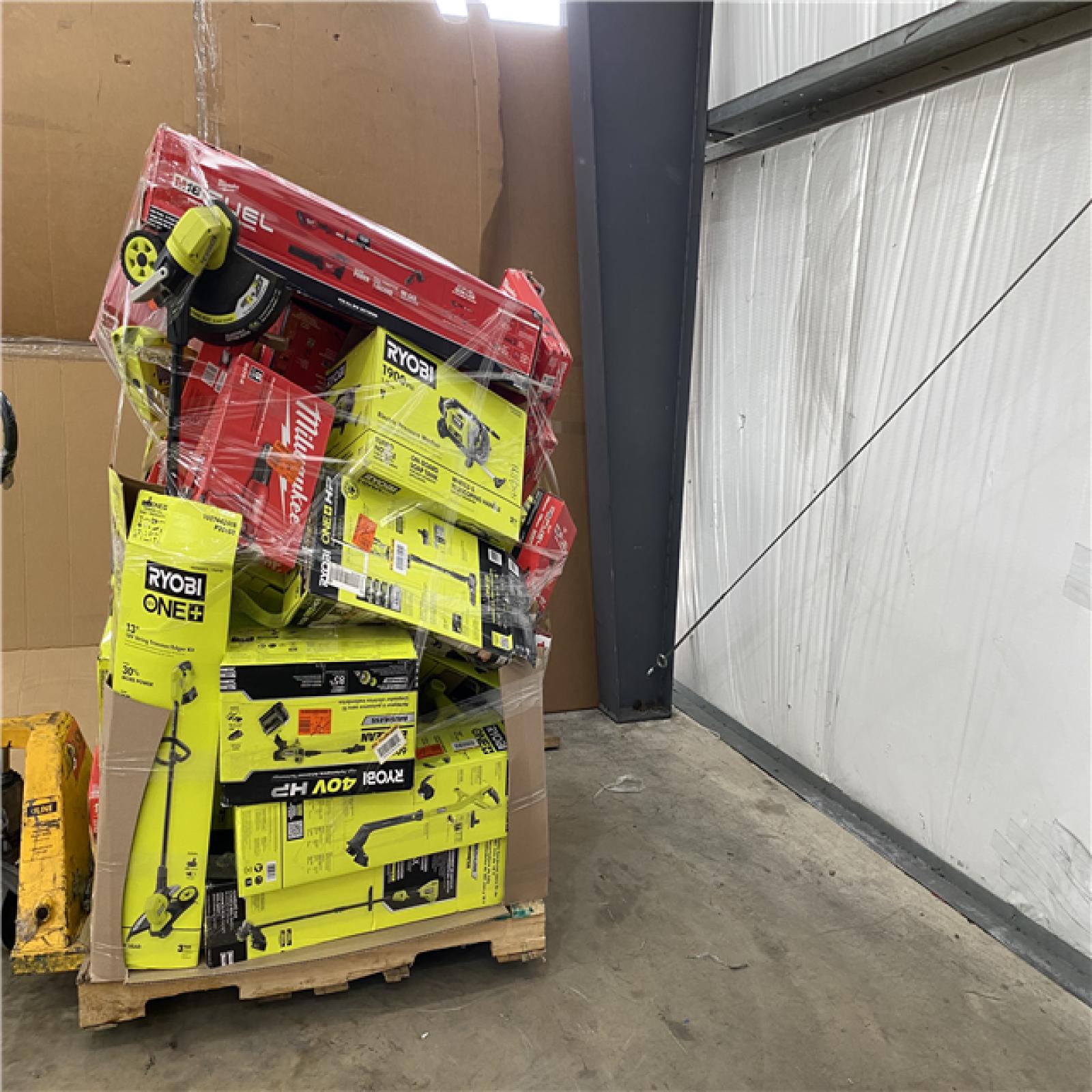 Houston Location AS IS - Tool Pallet