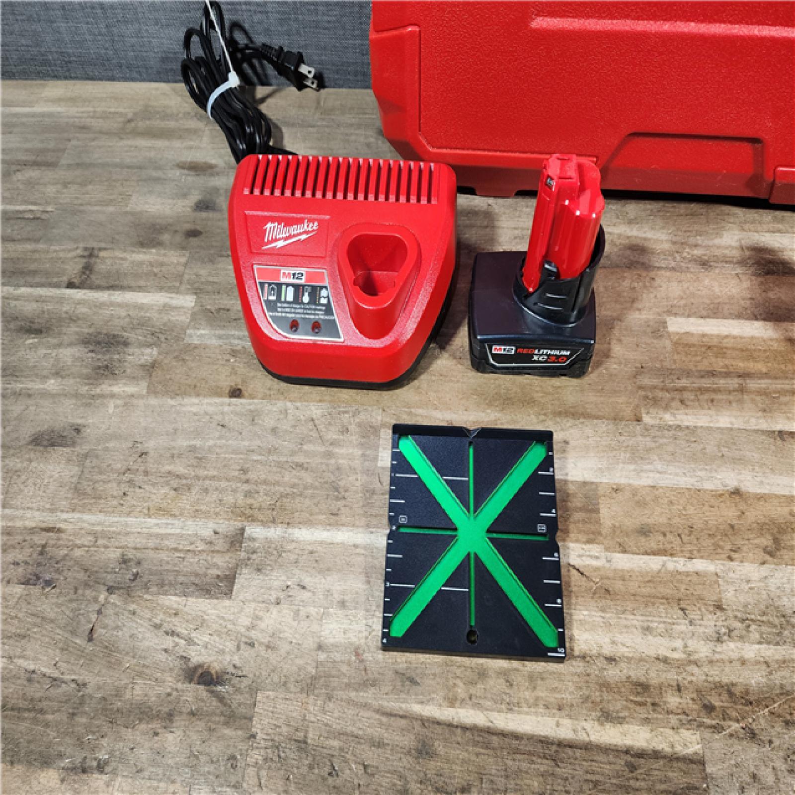 HOUSTON LOCATION - AS-IS Milwaukee 12-Volt Lithium-Ion Cordless Green 250 ft. 3-Plane Laser Level Kit
