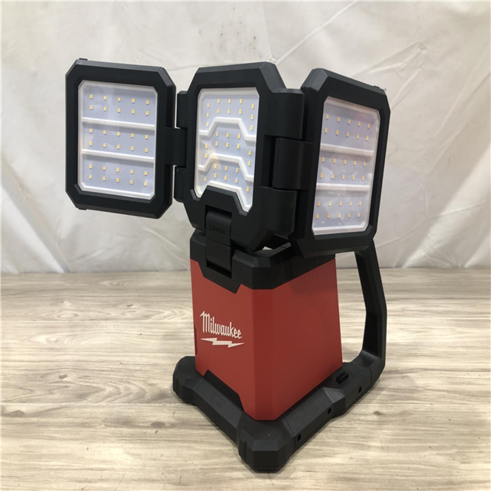 AS-IS Milwaukee M18 4500 Lm LED Battery Handheld Flood Light