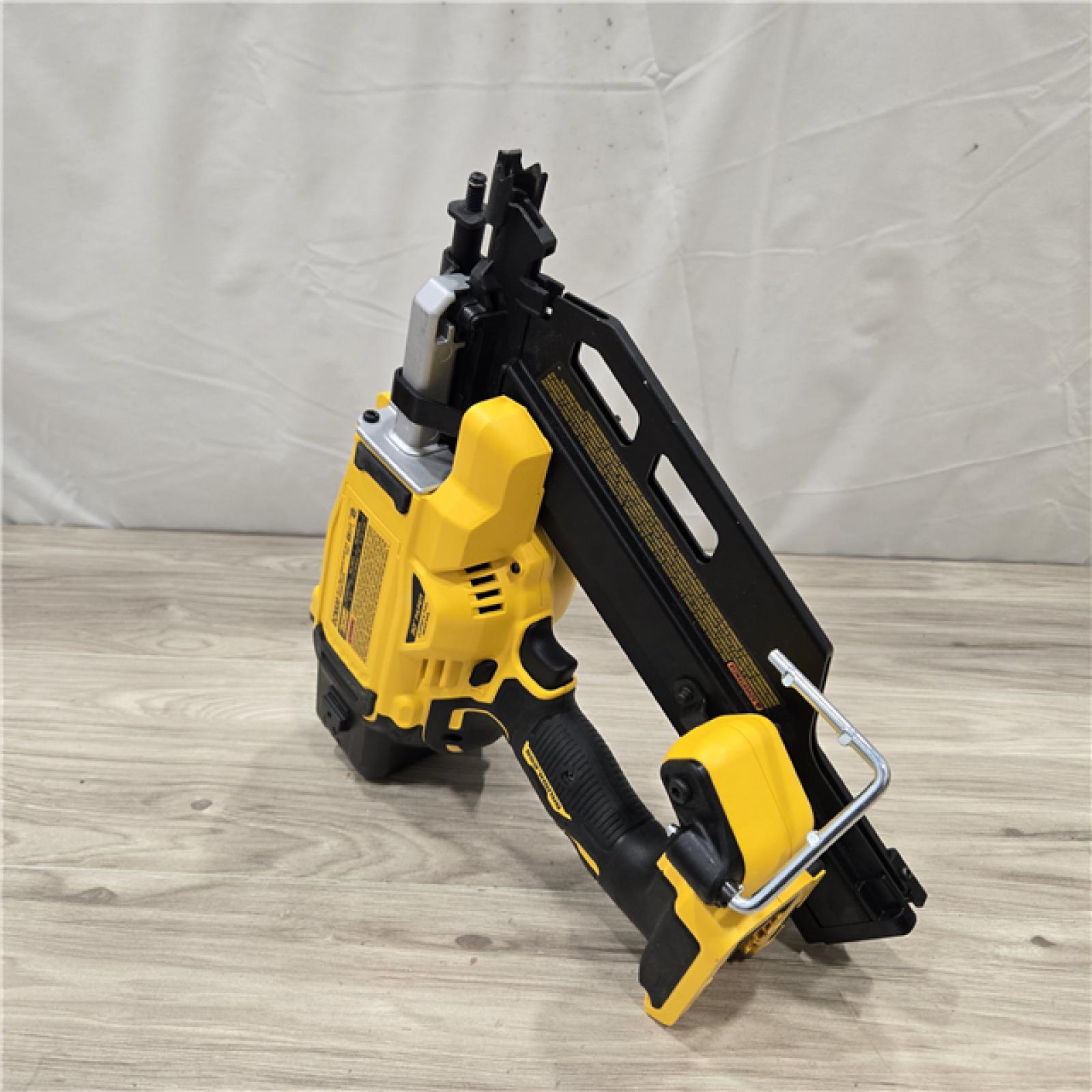 AS-IS DEWALT 20V 30 Degree Cordless Framing Nailer (Tool-Only)