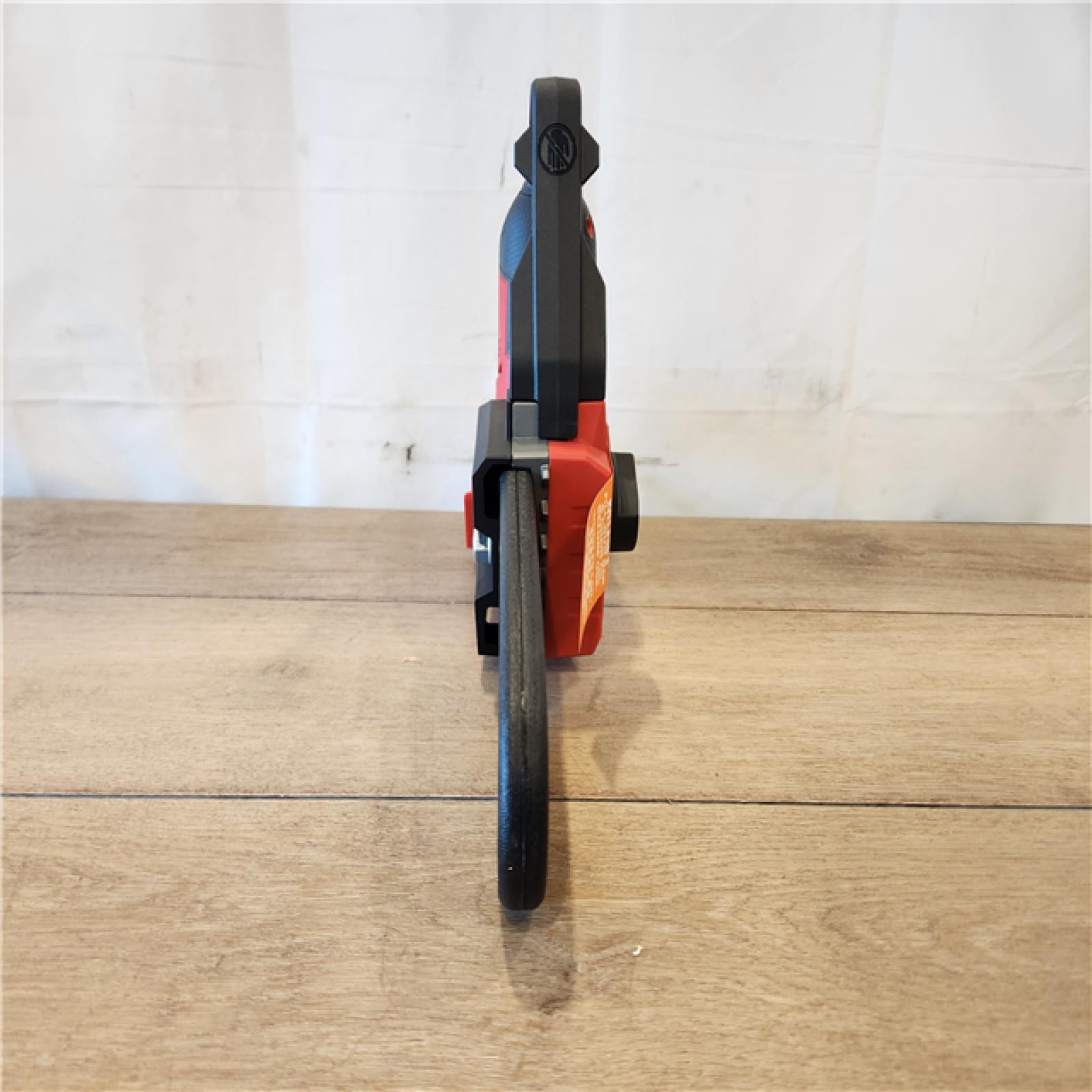 AS-IS- Milwaukee M12 FUEL 6 in. 12 V Battery Pruning Saw Tool Only