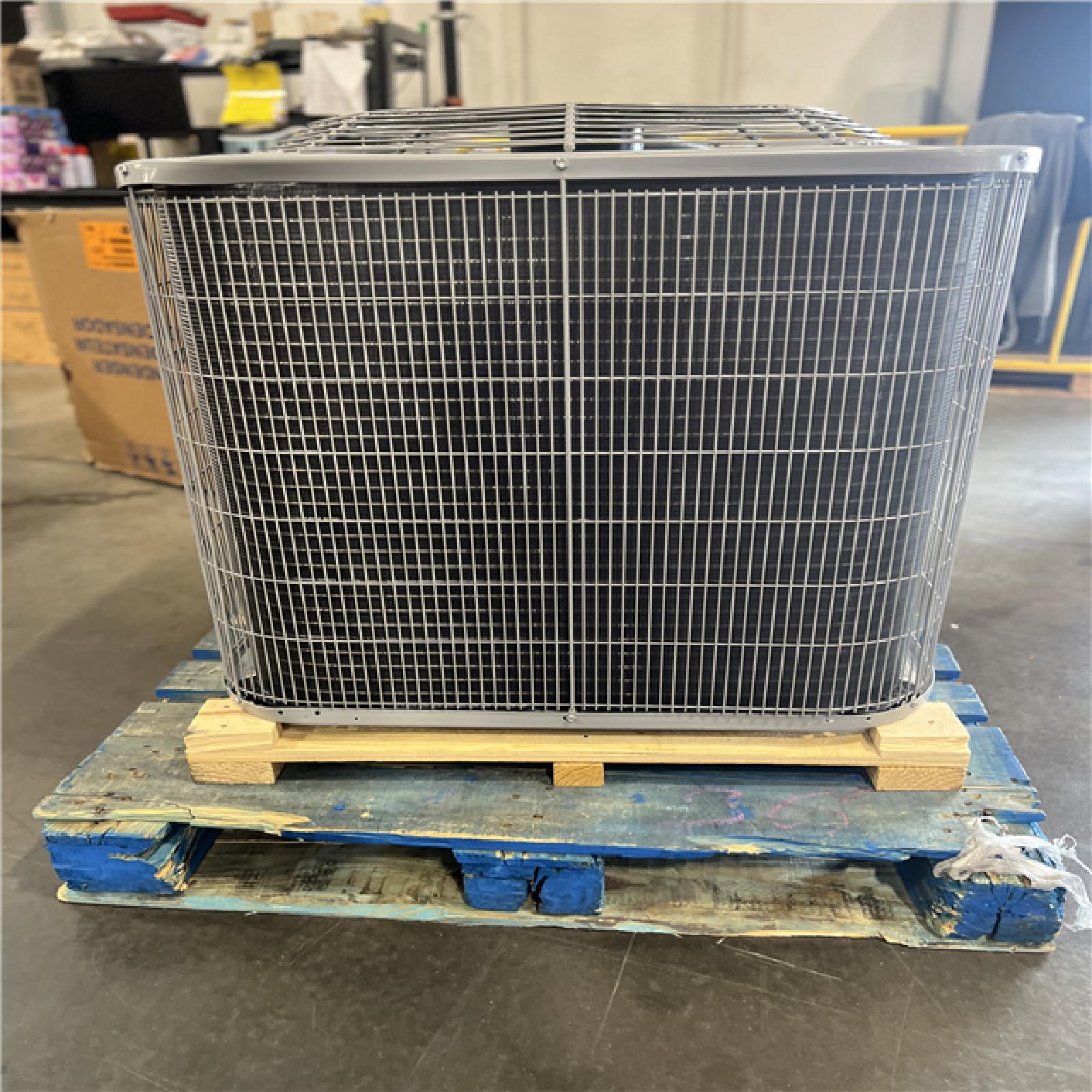 DALLAS LOCATION - Smartcomfort® By Carrier 3.0 Ton 14.3 Seer2 Condensing Unit