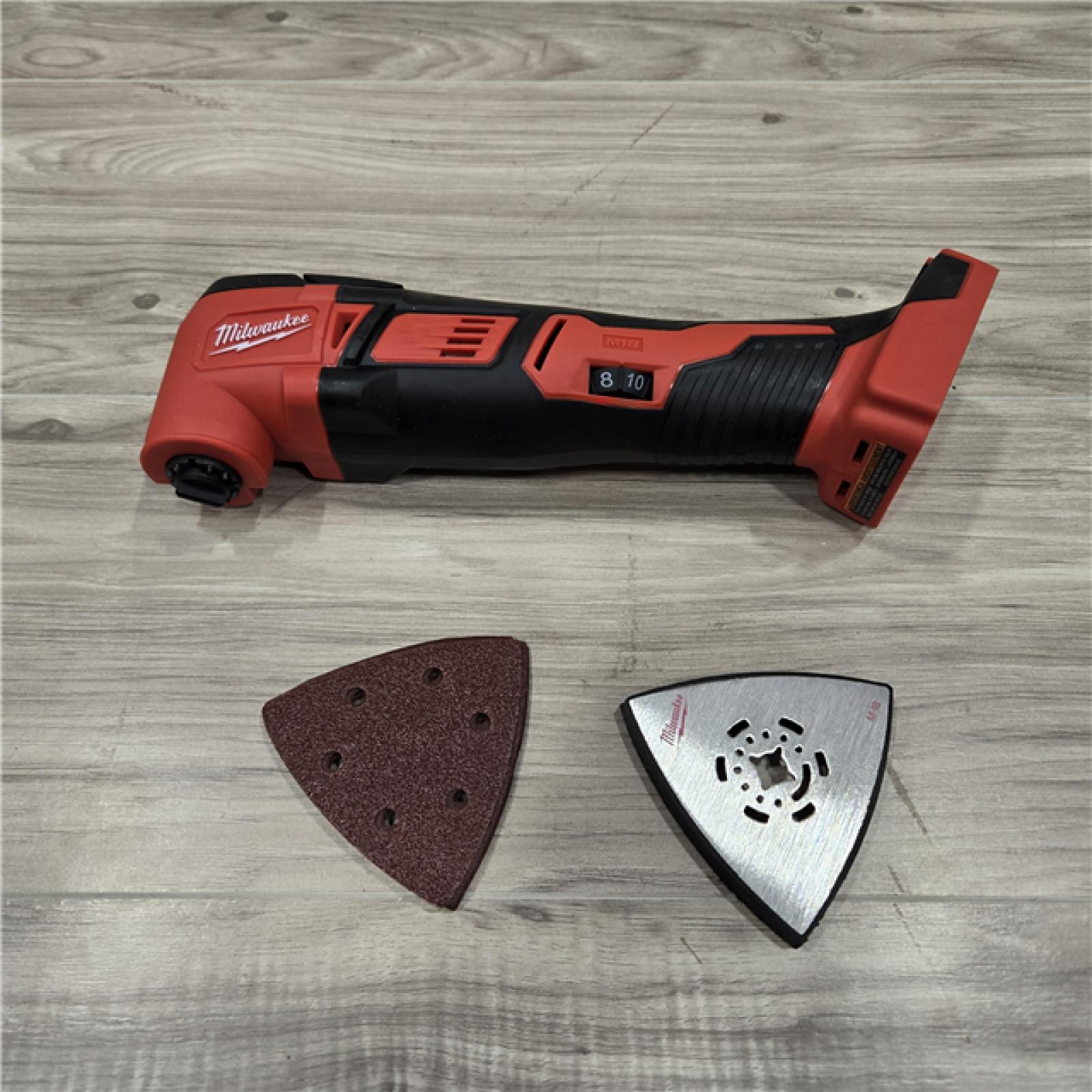 LIKE NEW! - Milwaukee 2626-20 M18 Cordless Multi-Tool (Tool Only)