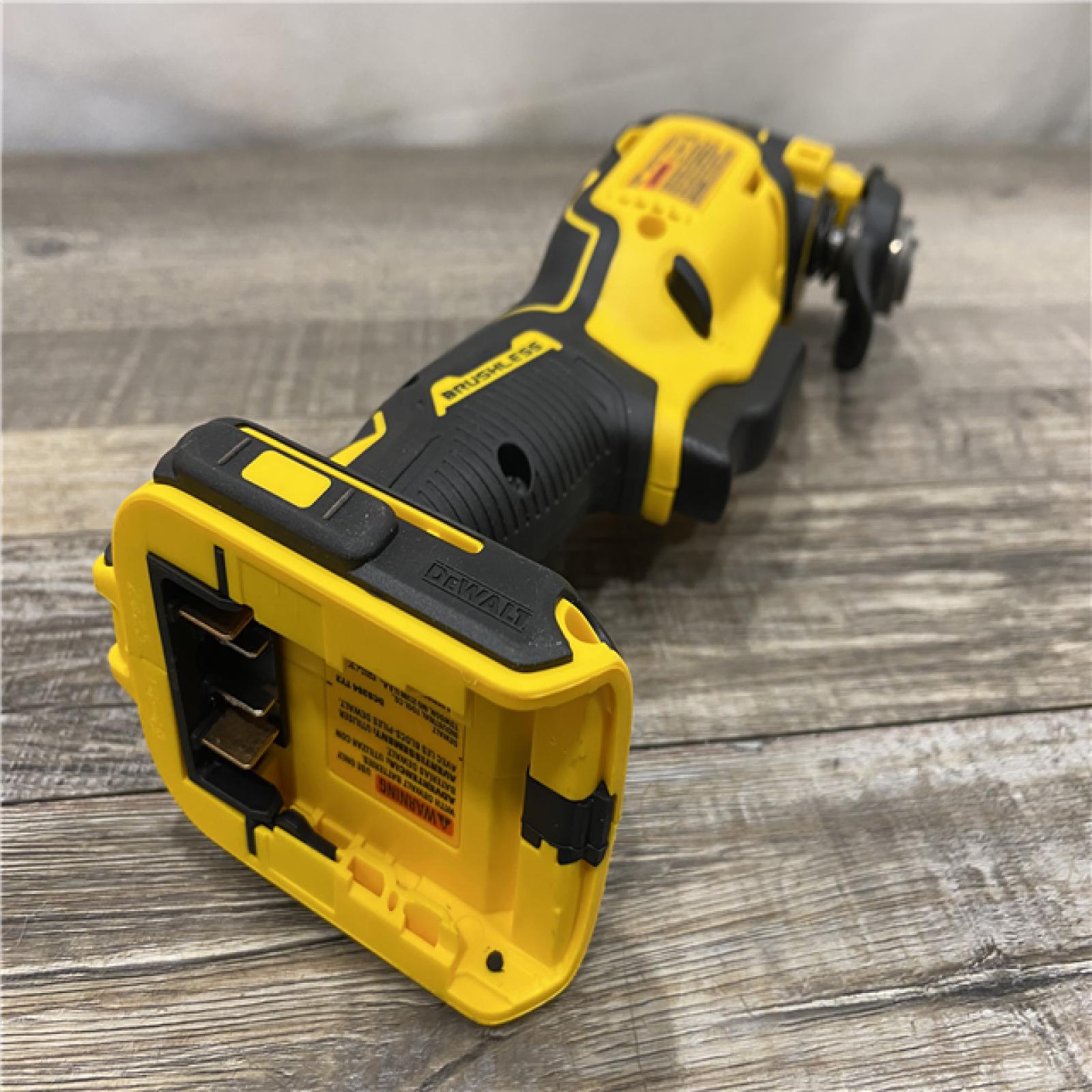 AS-IS DEWALT ATOMIC 20V MAX Cordless Brushless Oscillating Multi Tool (Tool Only)