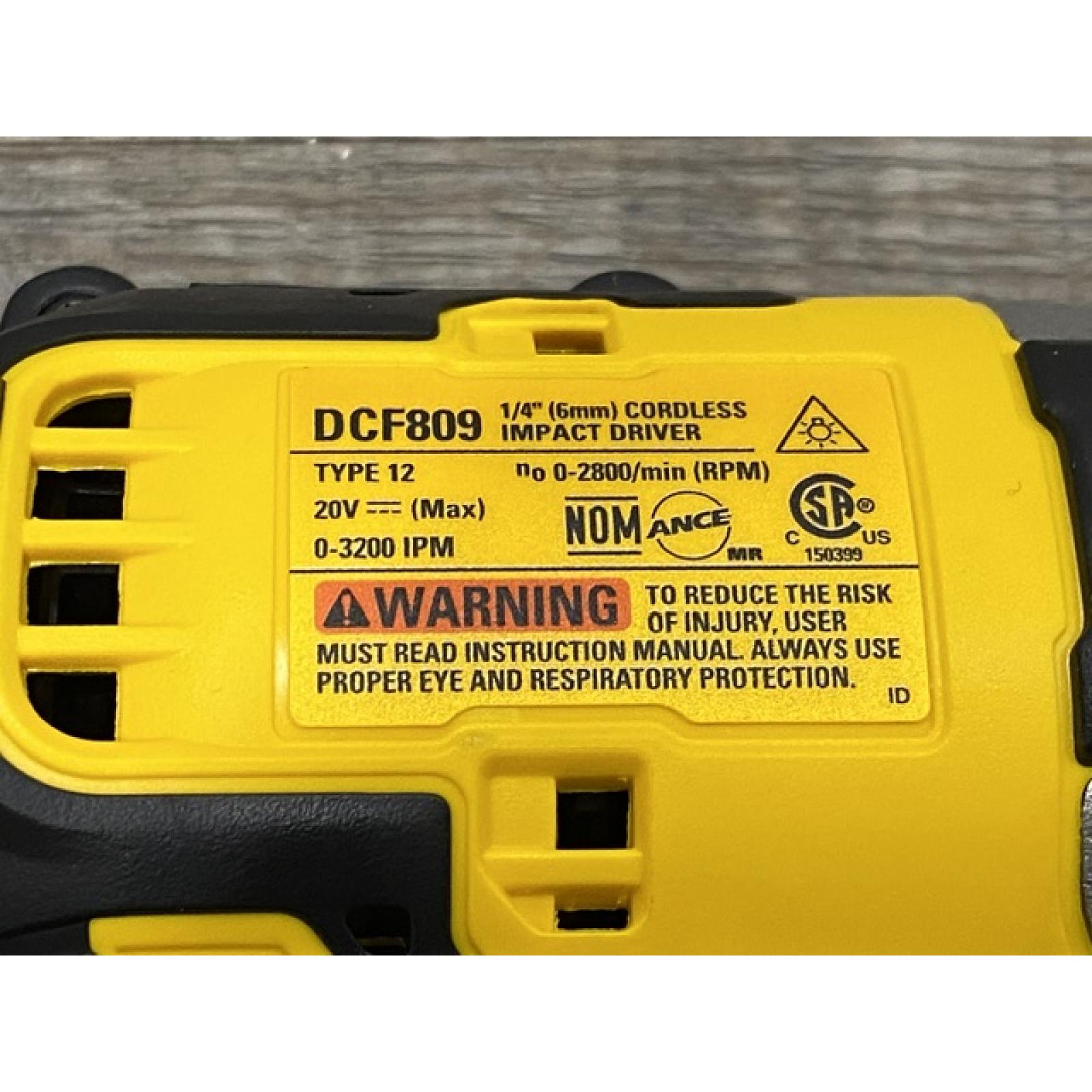 AS-IS DEWALT Atomic 20V Max Lithium-Ion Brushless Cordless Compact 1/4 in. Impact Driver Kit