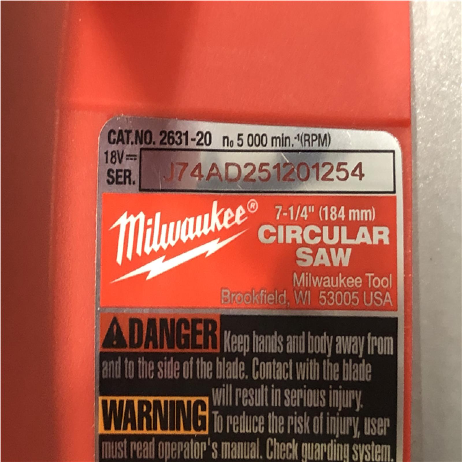 AS-IS Milwaukee 18V Lithium-Ion Brushless Cordless 7-1/4 in. Circular Saw (Tool-Only)