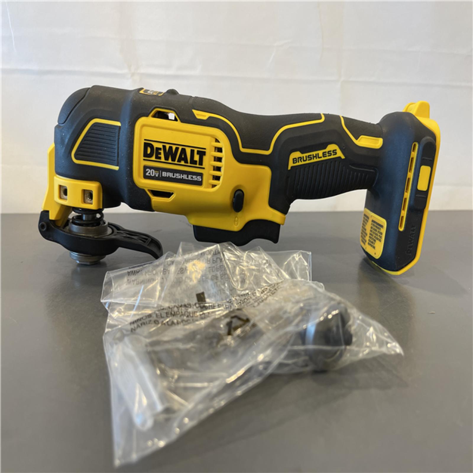 Like New! - DEWALT ATOMIC 20V MAX Cordless Brushless Oscillating Multi Tool (Tool Only)