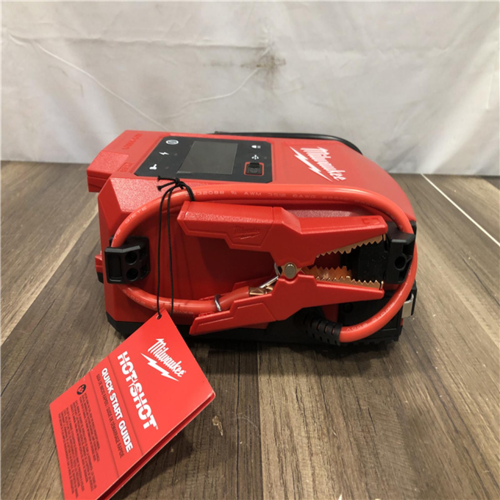 AS-IS Milwaukee 18V Lithium-Ion Cordless 2000 Peak Amp HOTSHOT Jump Starter (Tool-Only)