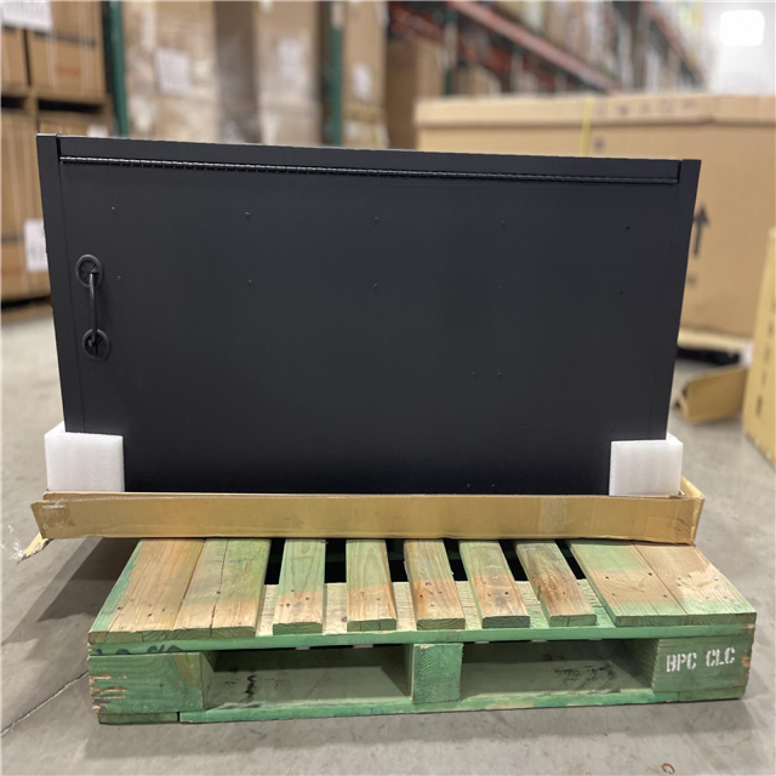 DALLAS LOCATION- AS IS Husky Tool Storage 52 in. W Heavy Duty Matte Black Top Tool Chest