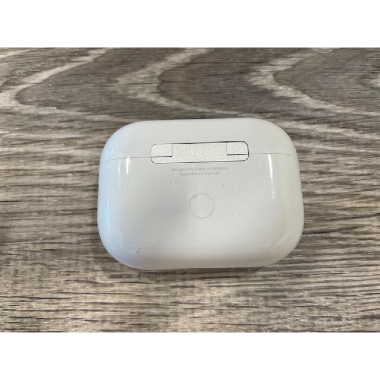 AS-IS Apple AirPods Pro 2 MagSafe Case