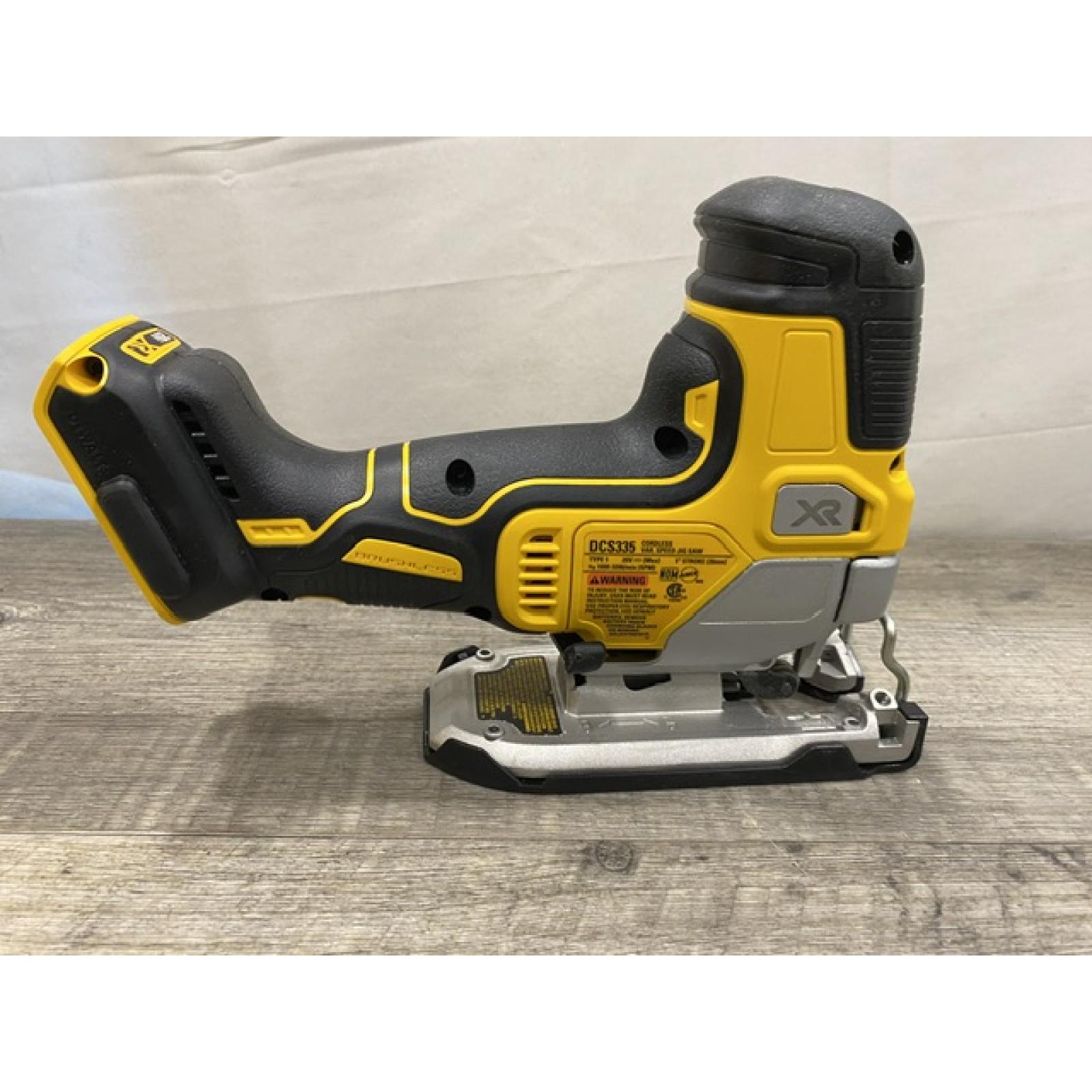 AS-IS DEWALT 20V MAX XR Cordless Barrel Grip Jigsaw (Tool Only)