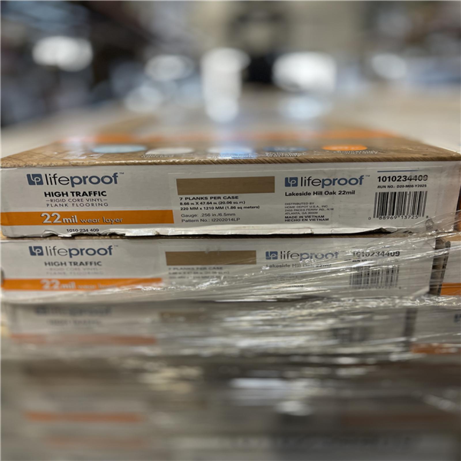 DALLAS LOCATION -Lifeproof Lakeside Hill Oak 22 MIL x 8.7 in. W x 48 in. L Click Lock Waterproof Luxury Vinyl Plank Flooring PALLET-(39 CASES)