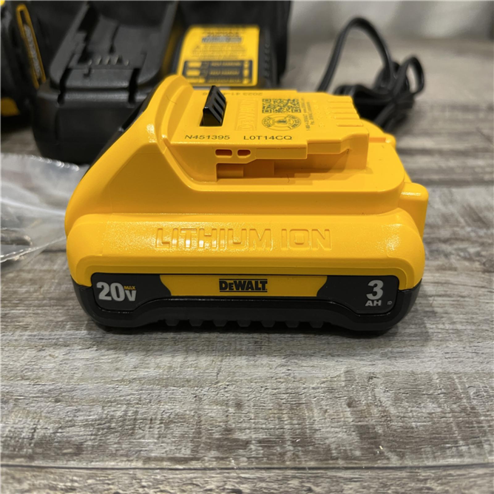 AS-IS DEWALT ATOMIC 20V Cordless 1/2 in. Compact Hammer Drill Kit