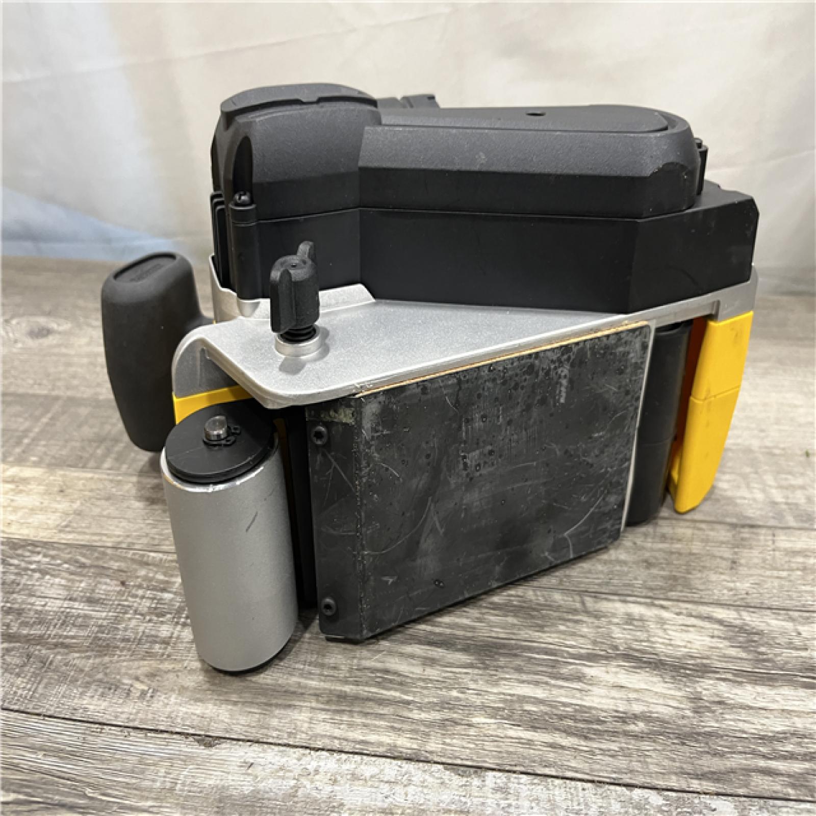 AS-IS DEWALT 20V MAX* XR Brushless Cordless Belt Sander (Tool-Only)