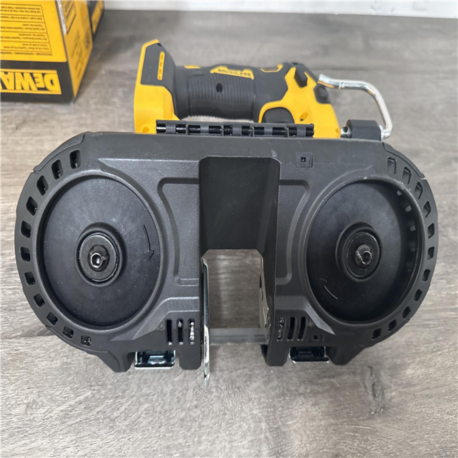 CALIFORNIA AS IS DEWALT 1-3/4 BANDSAW (TOOL ONLY)
