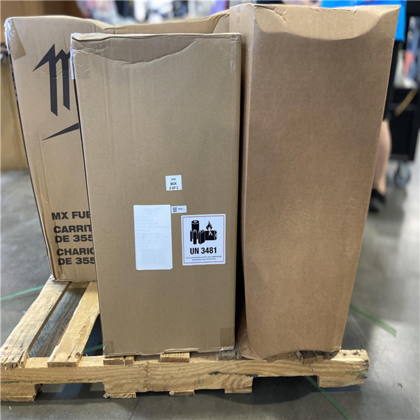 DALLAS LOCATION - Milwaukee MX FUEL Cut-Off Saw Cart Kit