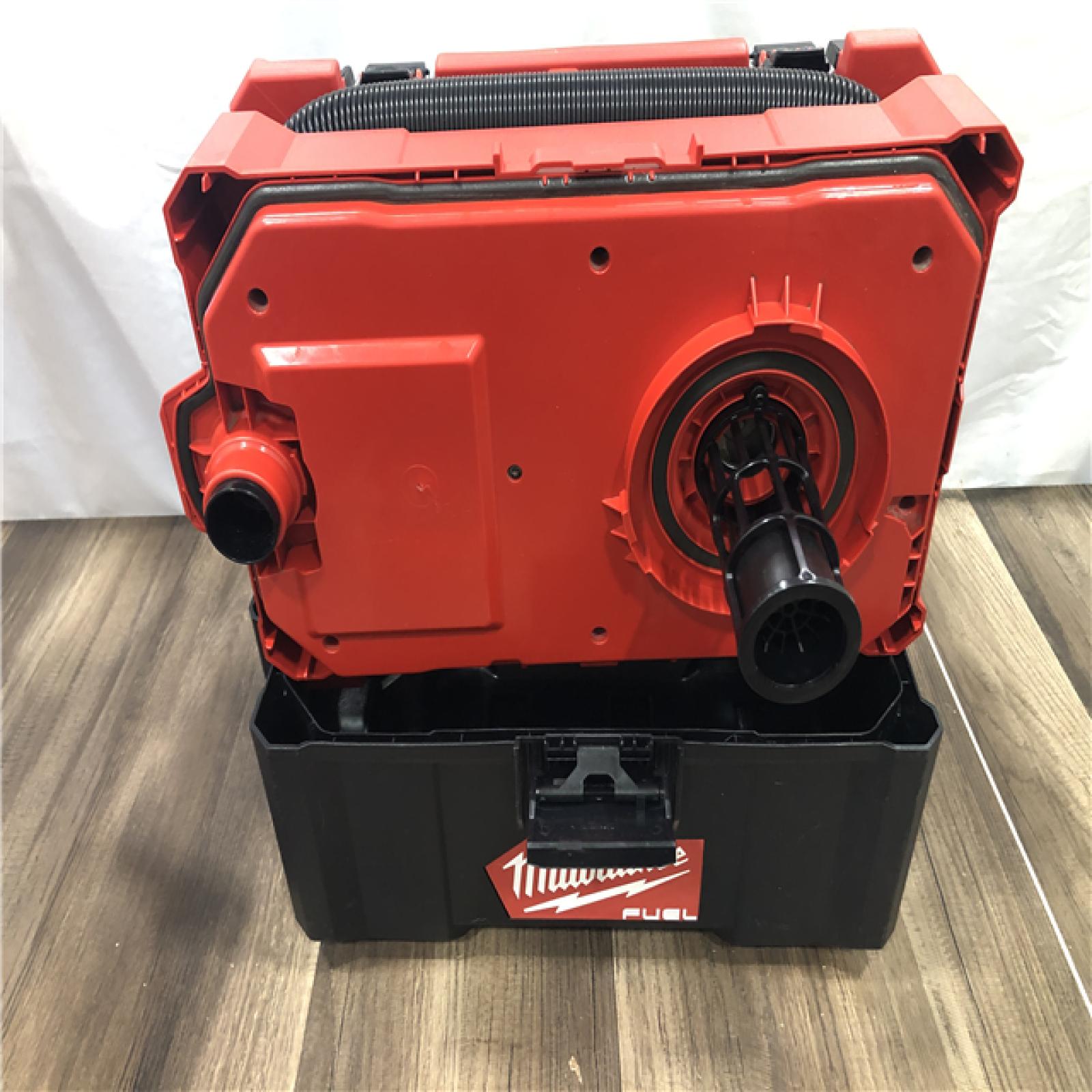 AS-IS Milwaukee FUEL PACKOUT 18-Volt Lithium-Ion Cordless 2.5 Gal. Wet/Dry Vacuum (Vacuum-Only)