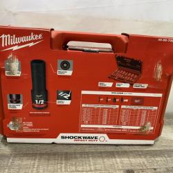 NEW - Milwaukee SHOCKWAVE 3/8 in. Drive SAE and Metric 6 Point Impact Socket Set (43-Piece)