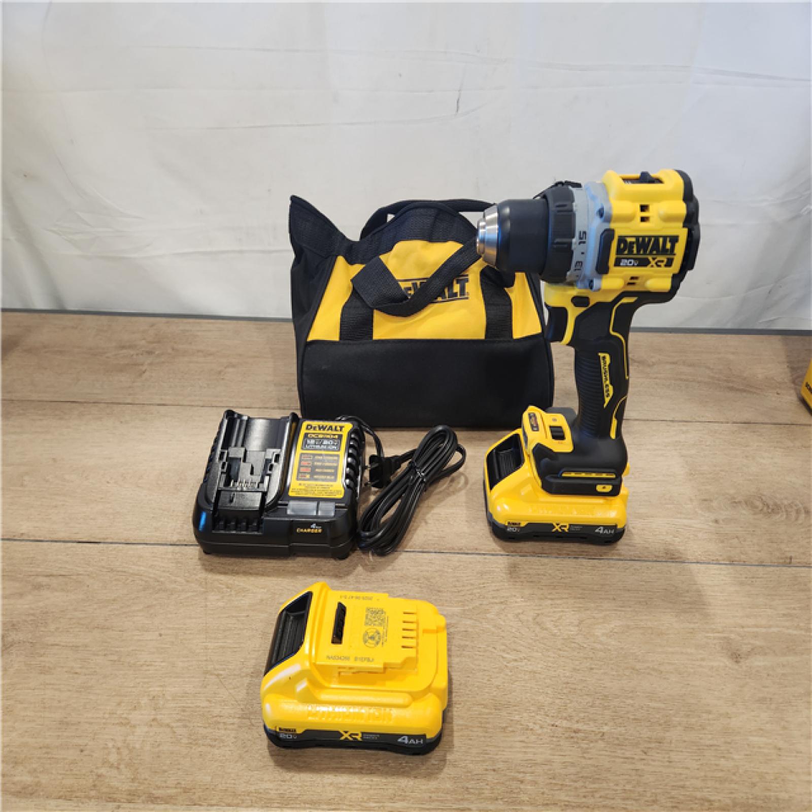AS-IS- DEWALT 20V XR Lithium-Ion Cordless Brushless 1/2 in. Drill/Driver Kit