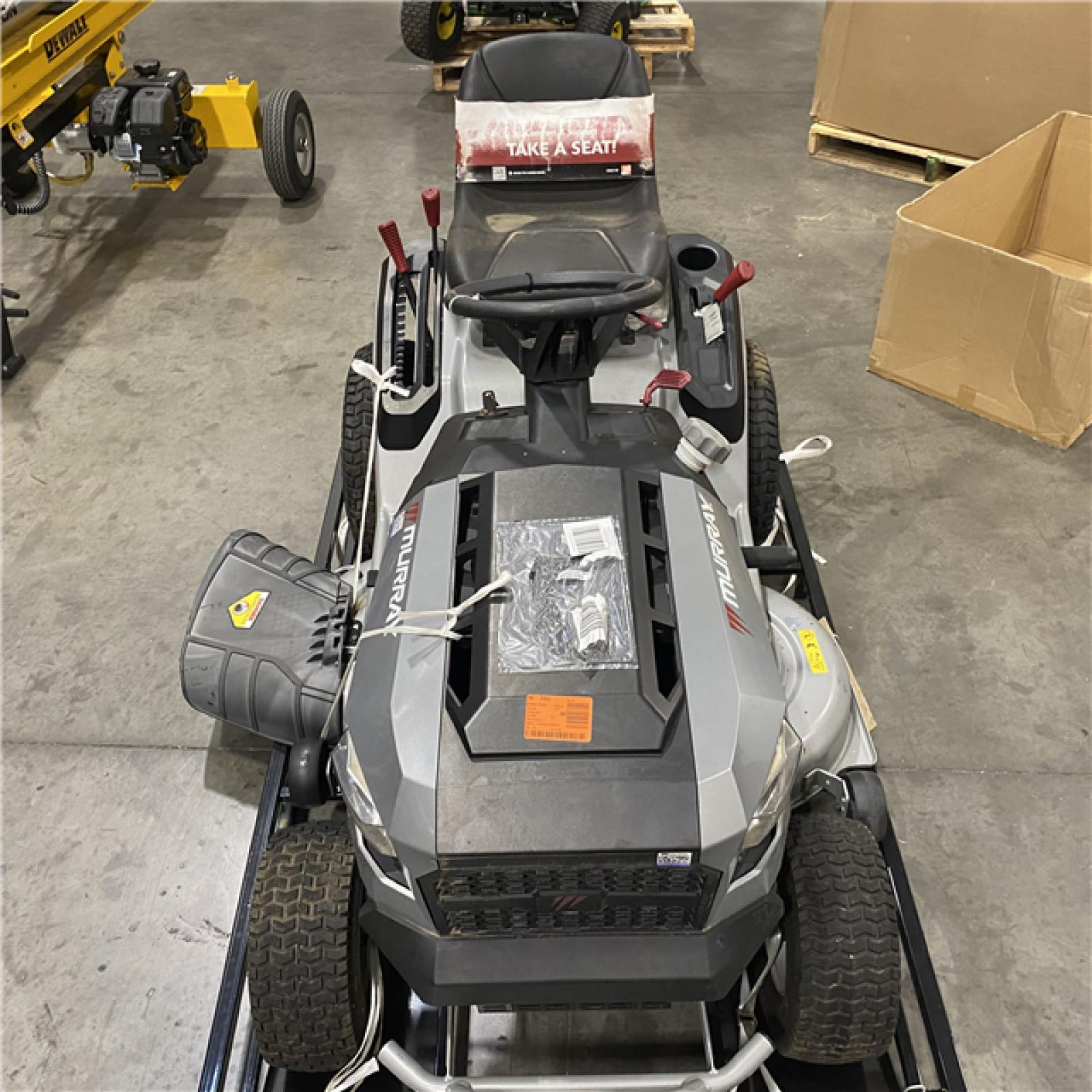 Dallas Location - As-Is Murray® MT200 42 Riding Lawn Tractor