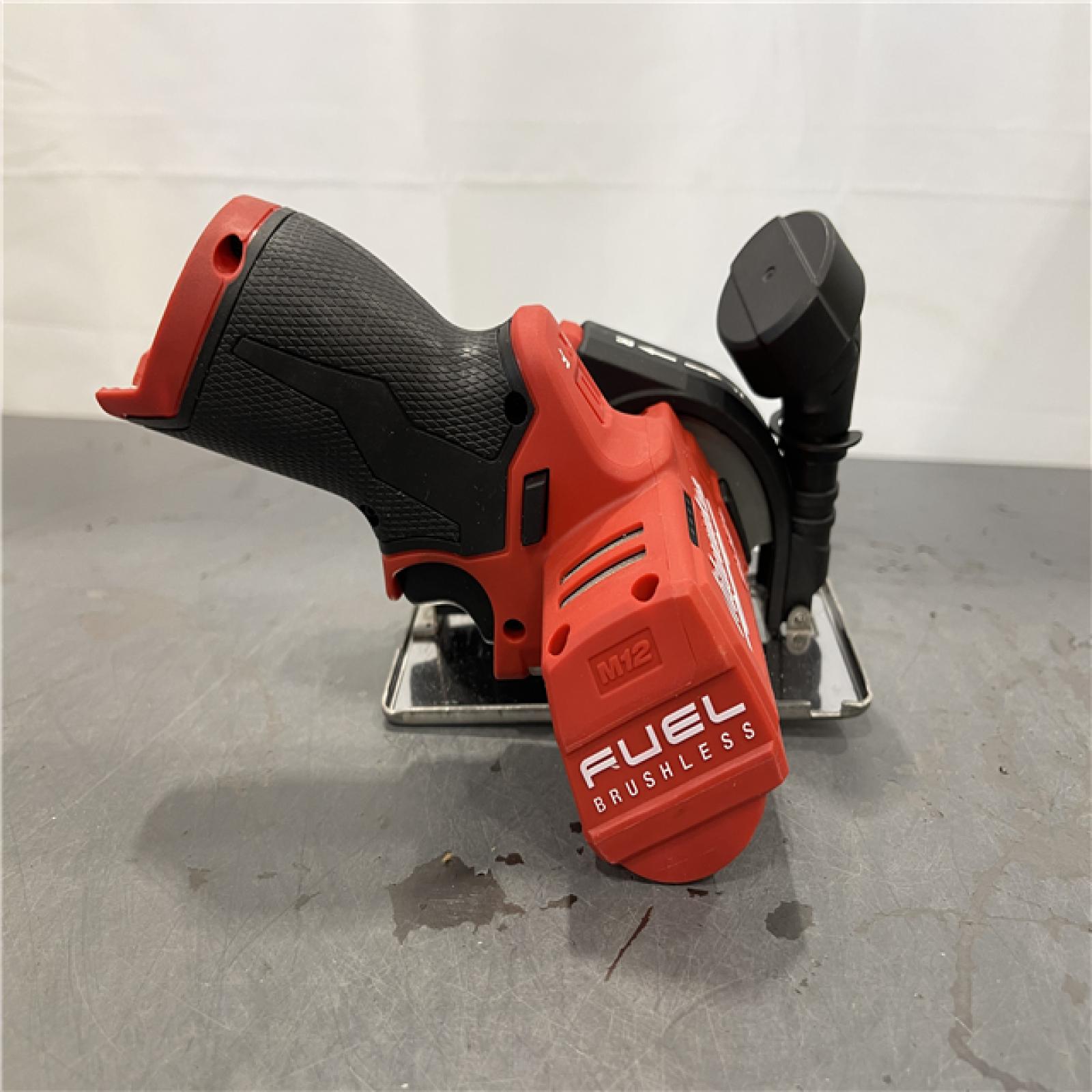 AS-IS - Milwaukee M12 FUEL 12V Lithium-Ion Brushless Cordless 3 in. Cut Off Saw