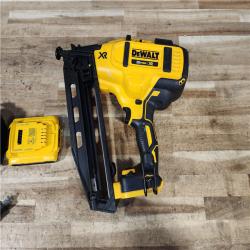 HOUSTON LOCATION - AS - IS DEWALT 20V MAX XR Lithium-Ion Cordless 2-1/2 in. 15-Gauge Finish Nailer Kit