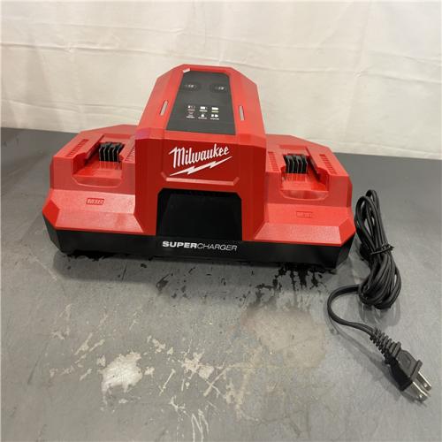 AS-IS - Milwaukee M18 18V Dual Bay Simultaneous Super Charger