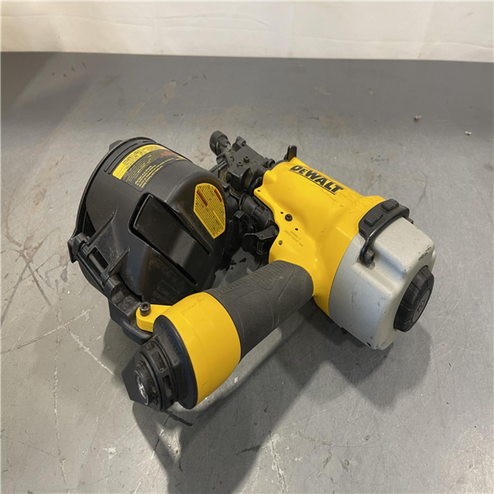 AS-IS - DeWalt Pneumatic 15-Degree Coil Corded Siding Nailer