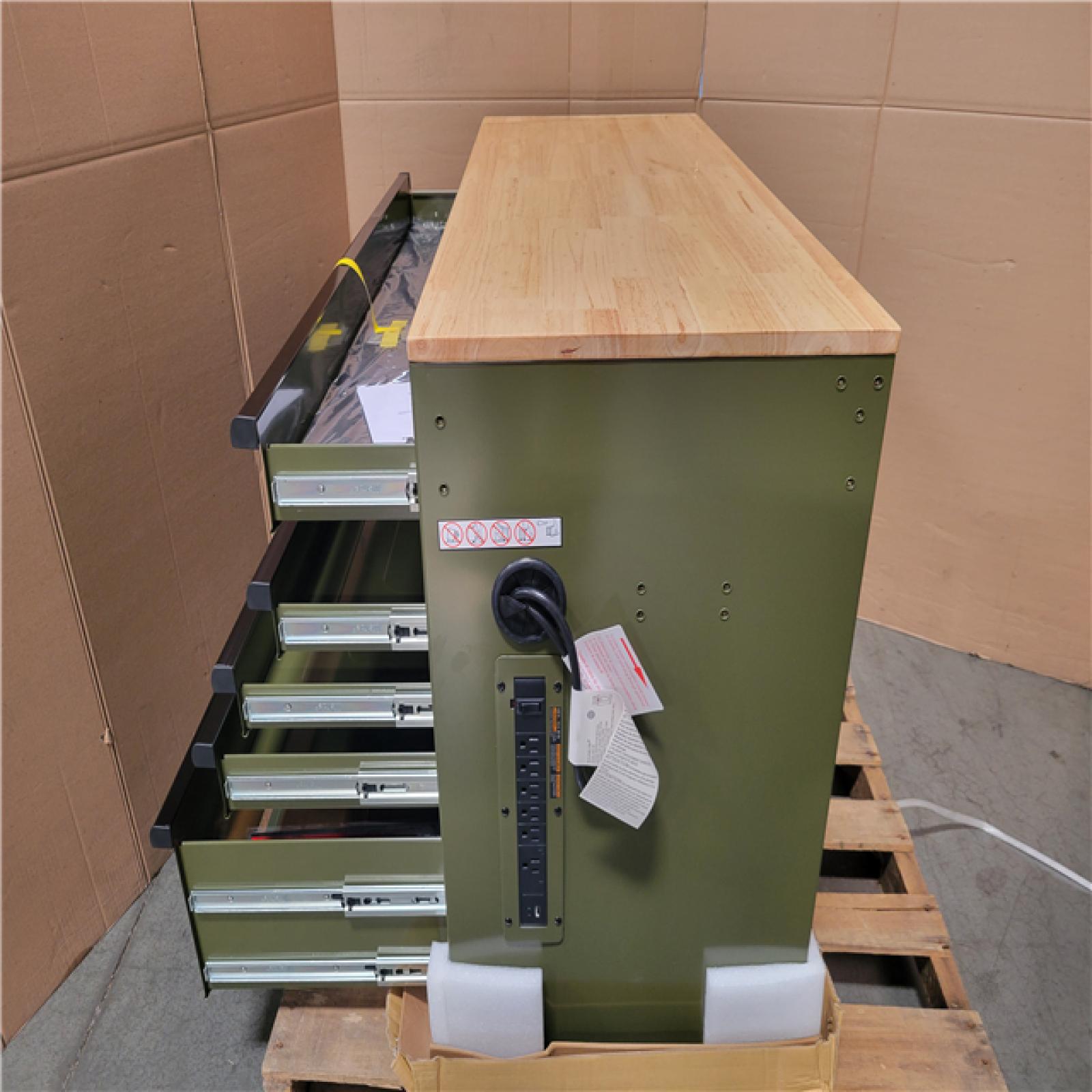 California NEW Husky 9-Drawer Mobile Work Bench