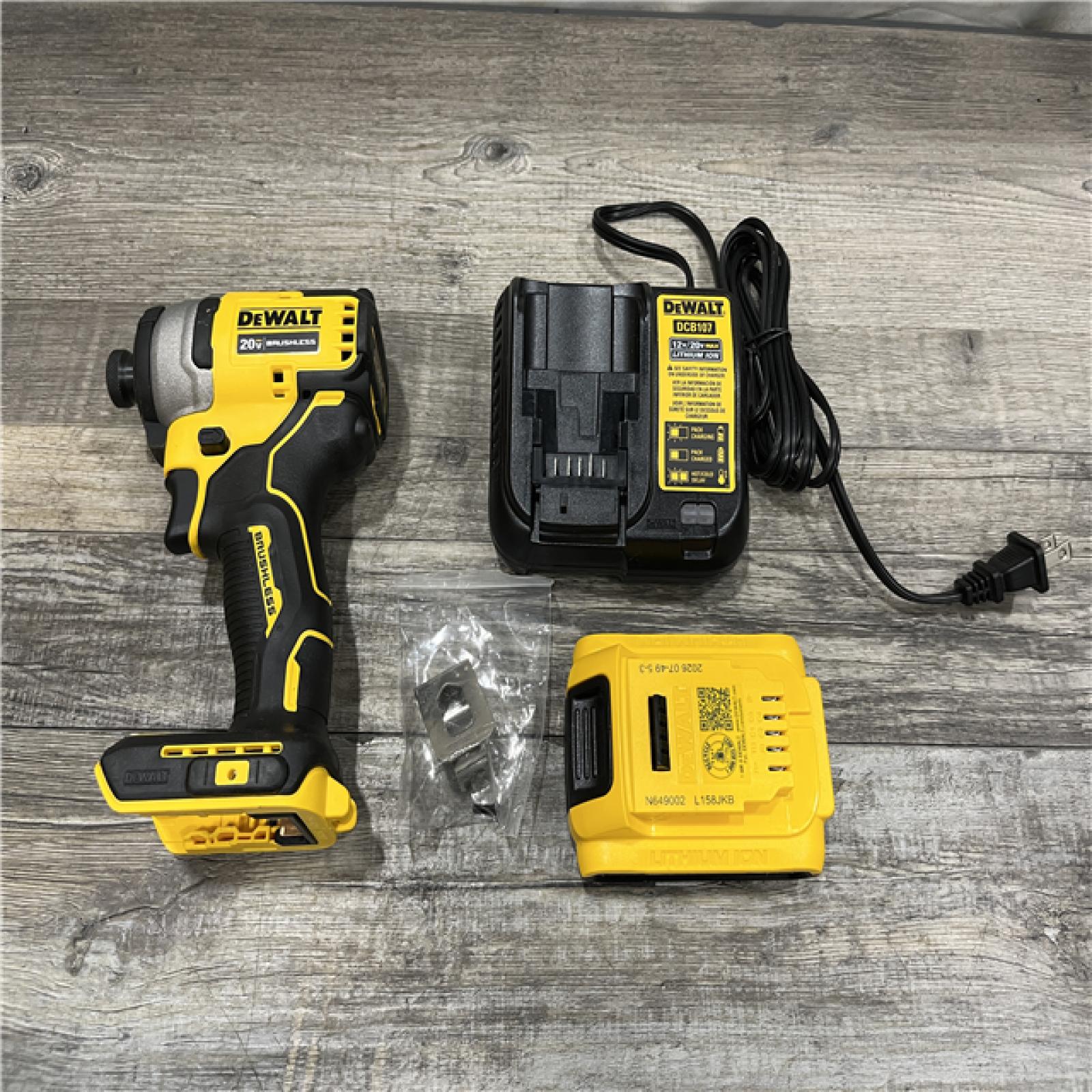 AS-IS DEWALT Atomic 20V Max Lithium-Ion Brushless Cordless Compact 1/4 in. Impact Driver Kit
