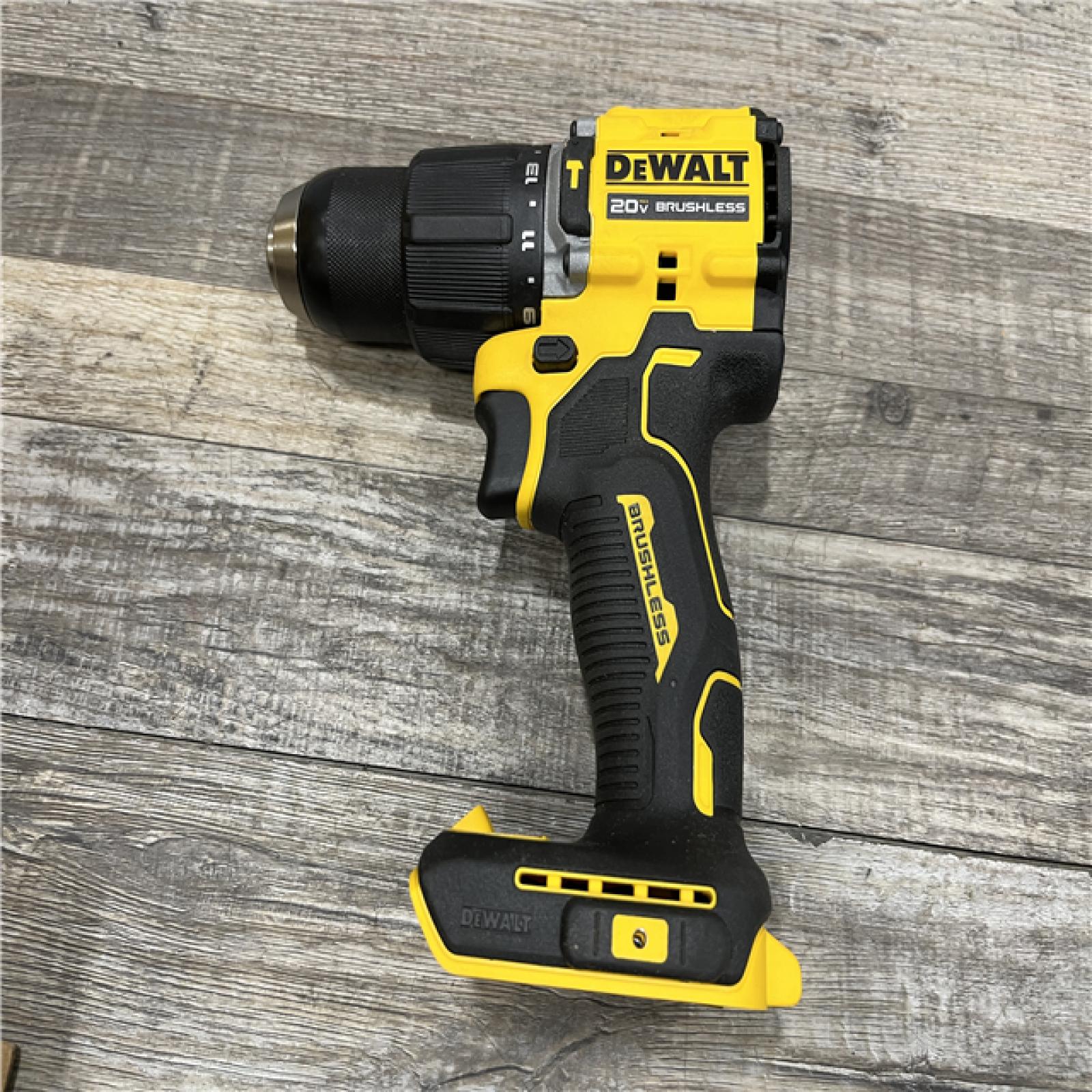 AS-IS DEWALT ATOMIC 20V Lithium-Ion Cordless 1/2 in. Hammer Drill Kit