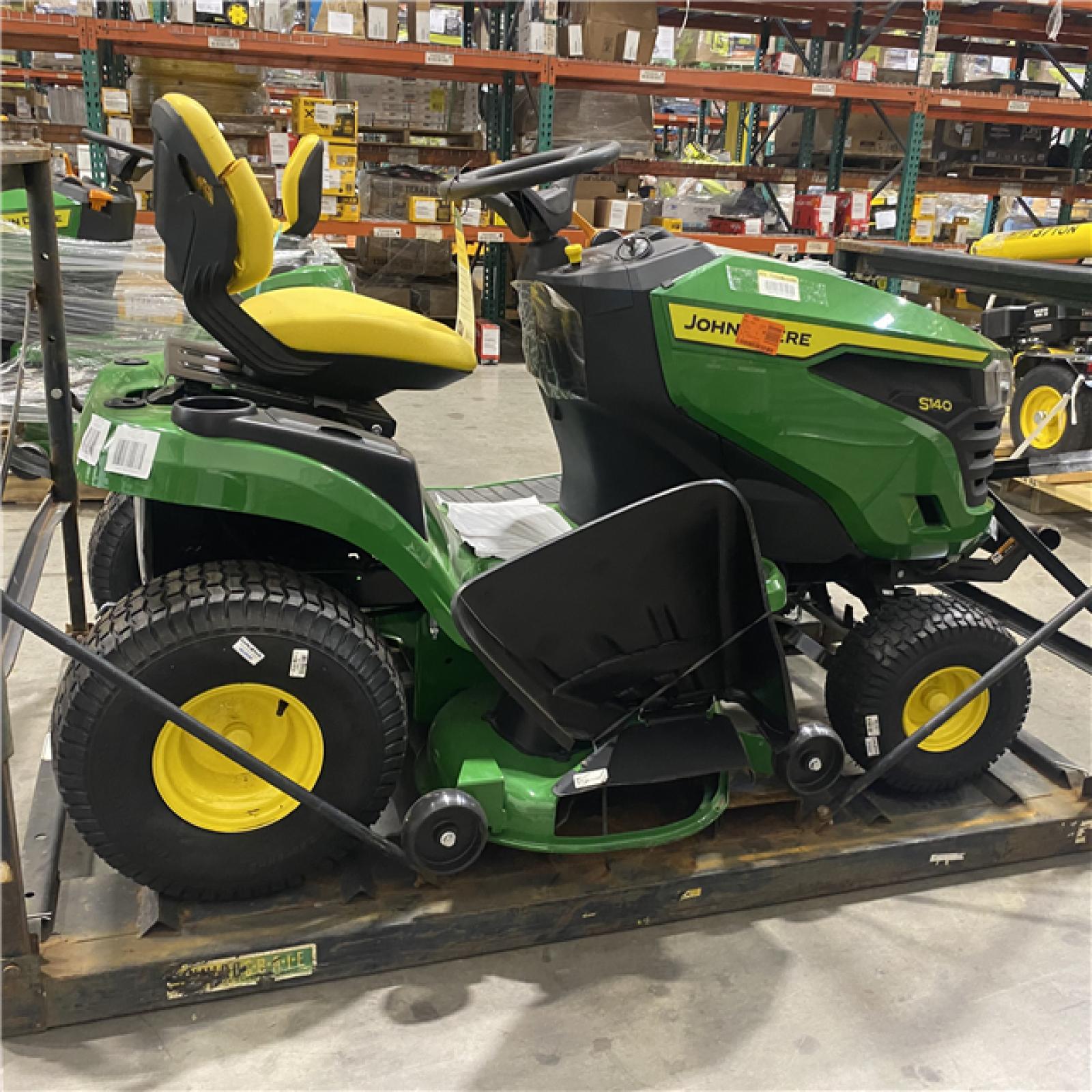 Dallas Location - As-Is John Deere S140 lawn tractor - Mowers