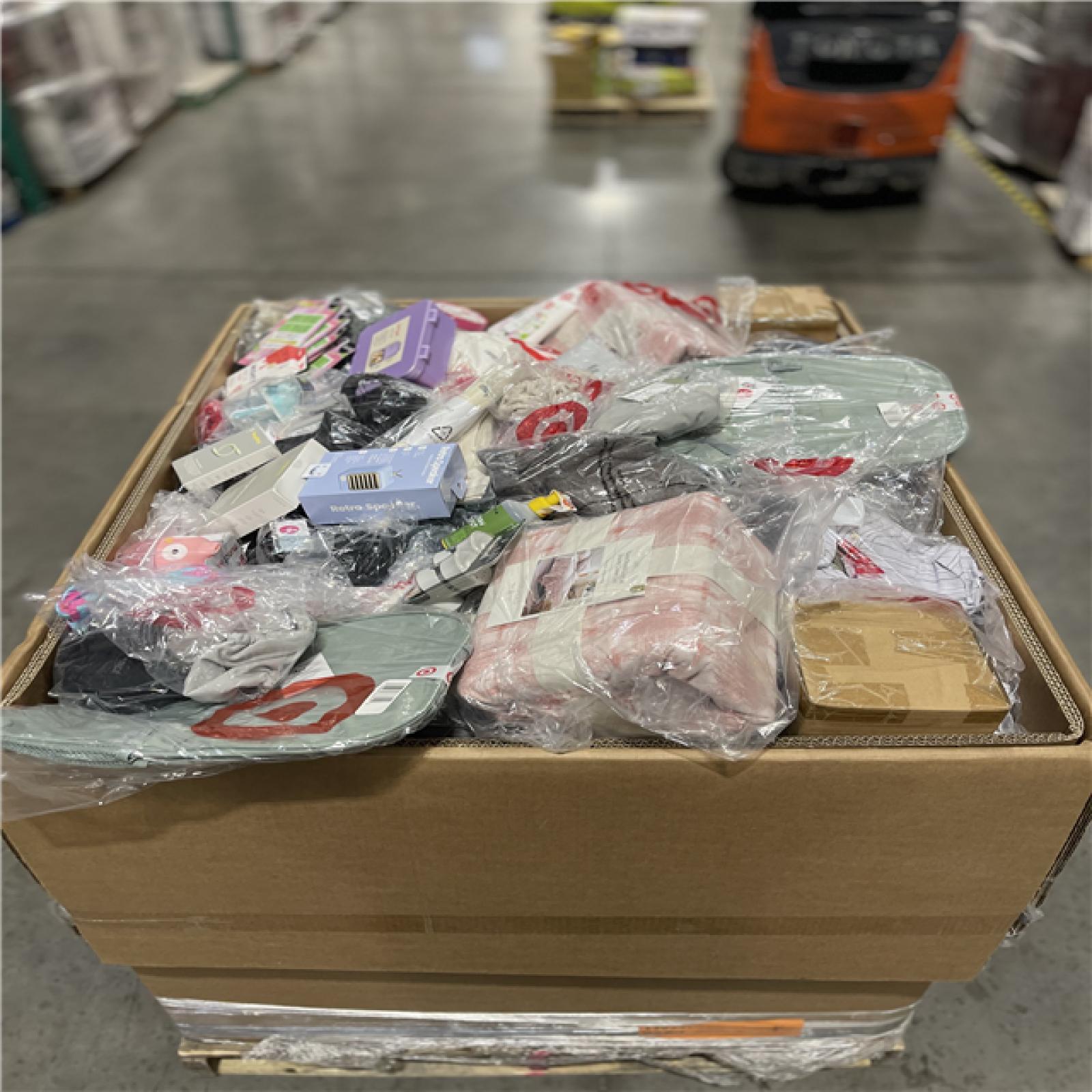 DALLAS LOCATION- NEW!- BULLSEYE MIXED PALLET