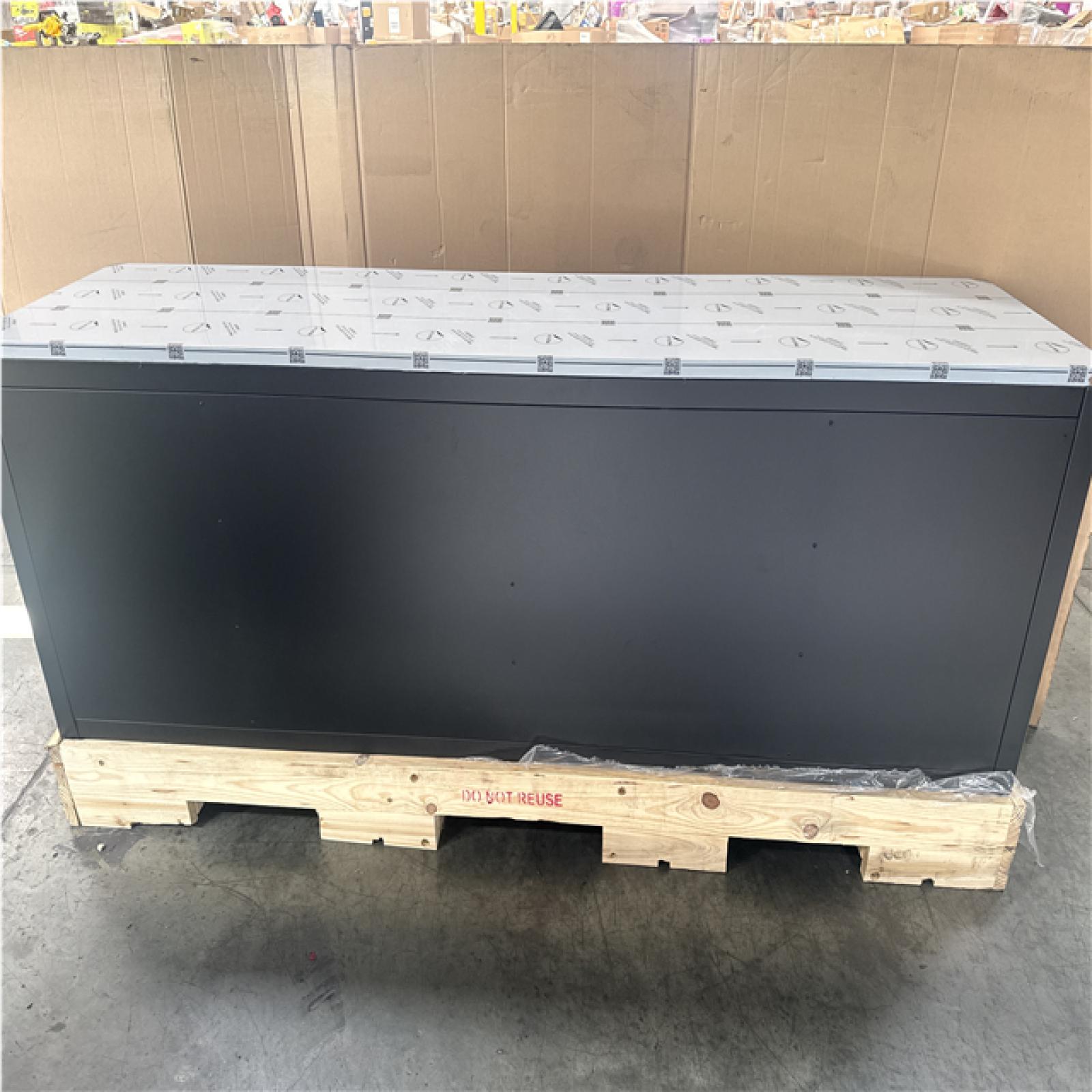 CALIFORNIA AS IS HUSKY 24 DRAWER WORKBENCH RIGHT SIDE DAMAGE TOP 5 DOORS STUCK
