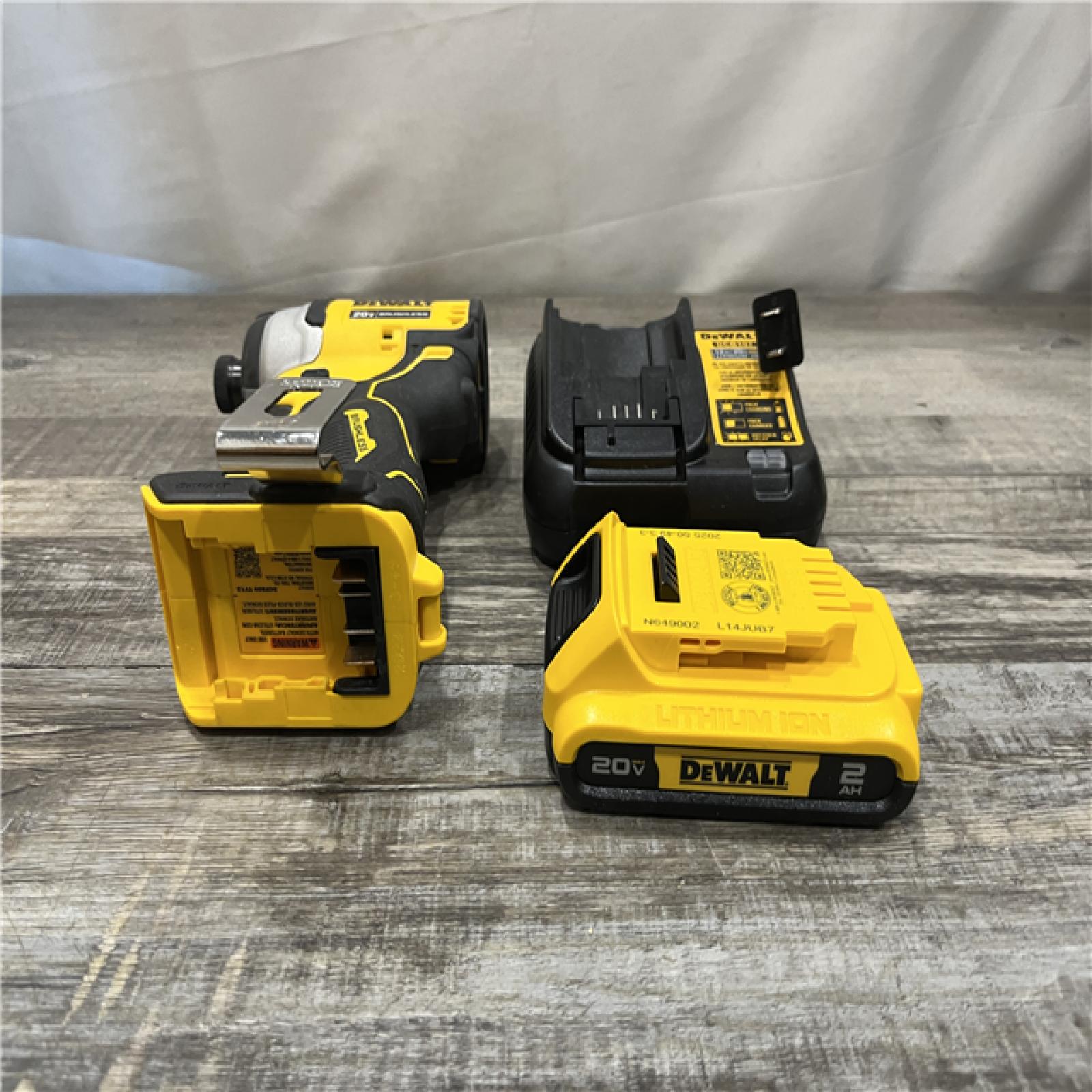 AS-IS DEWALT Atomic 20V Max Lithium-Ion Brushless Cordless Compact 1/4 in. Impact Driver Kit