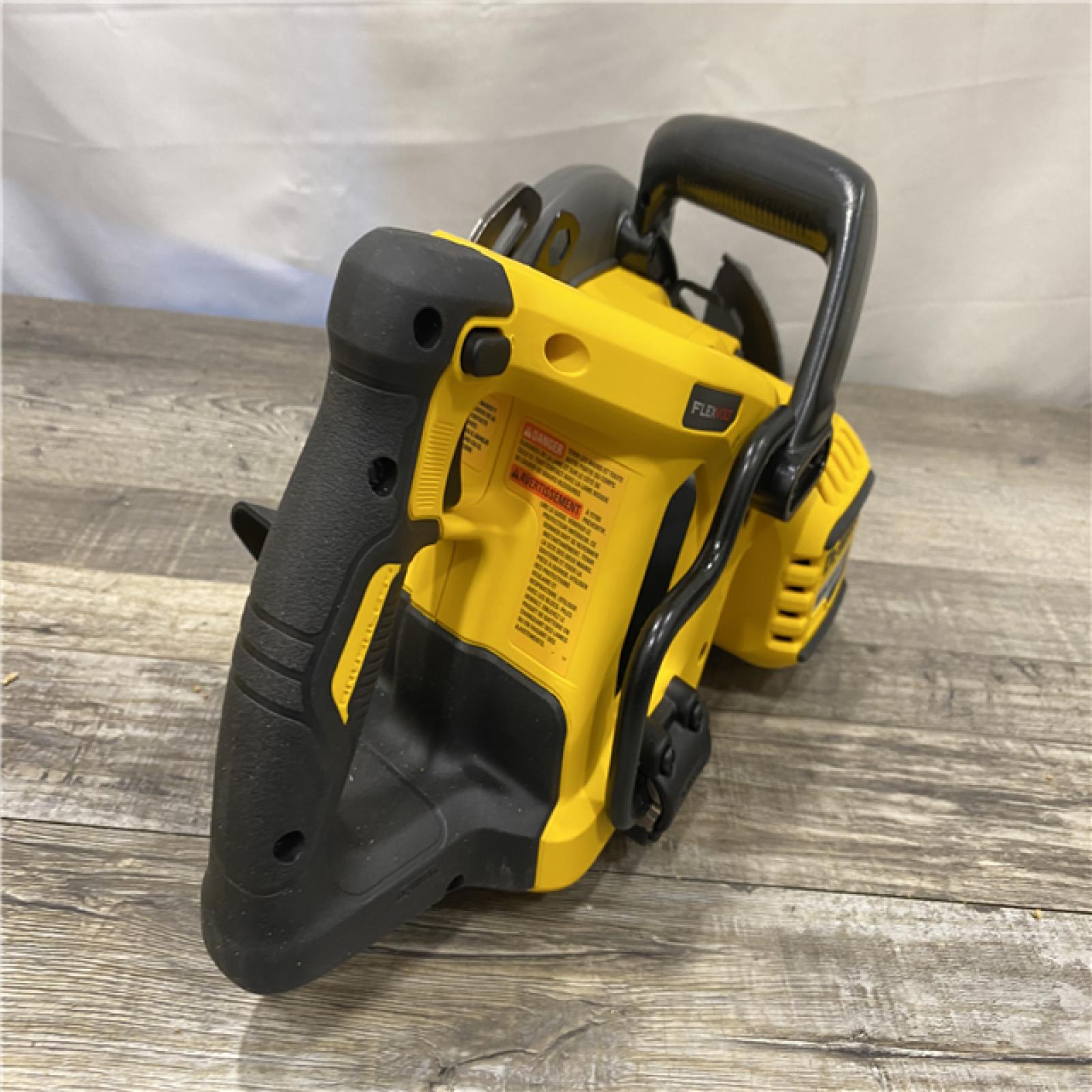 AS-IS DEWALT FLEXVOLT 60V MAX Cordless Brushless 7-1/4 in. Wormdrive Style Circular Saw (Tool Only)