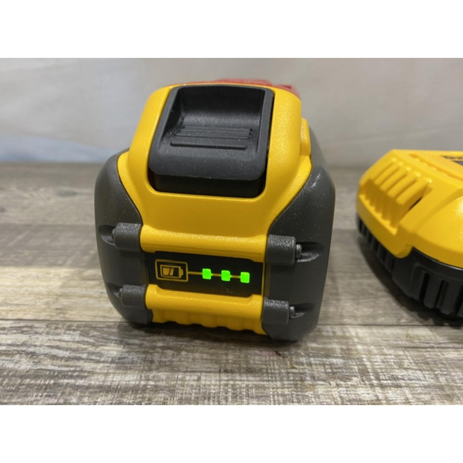 AS-IS DEWALT 20V/60V MAX FLEXVOLT Lithium-Ion 9.0Ah Battery and Charger Starter Kit