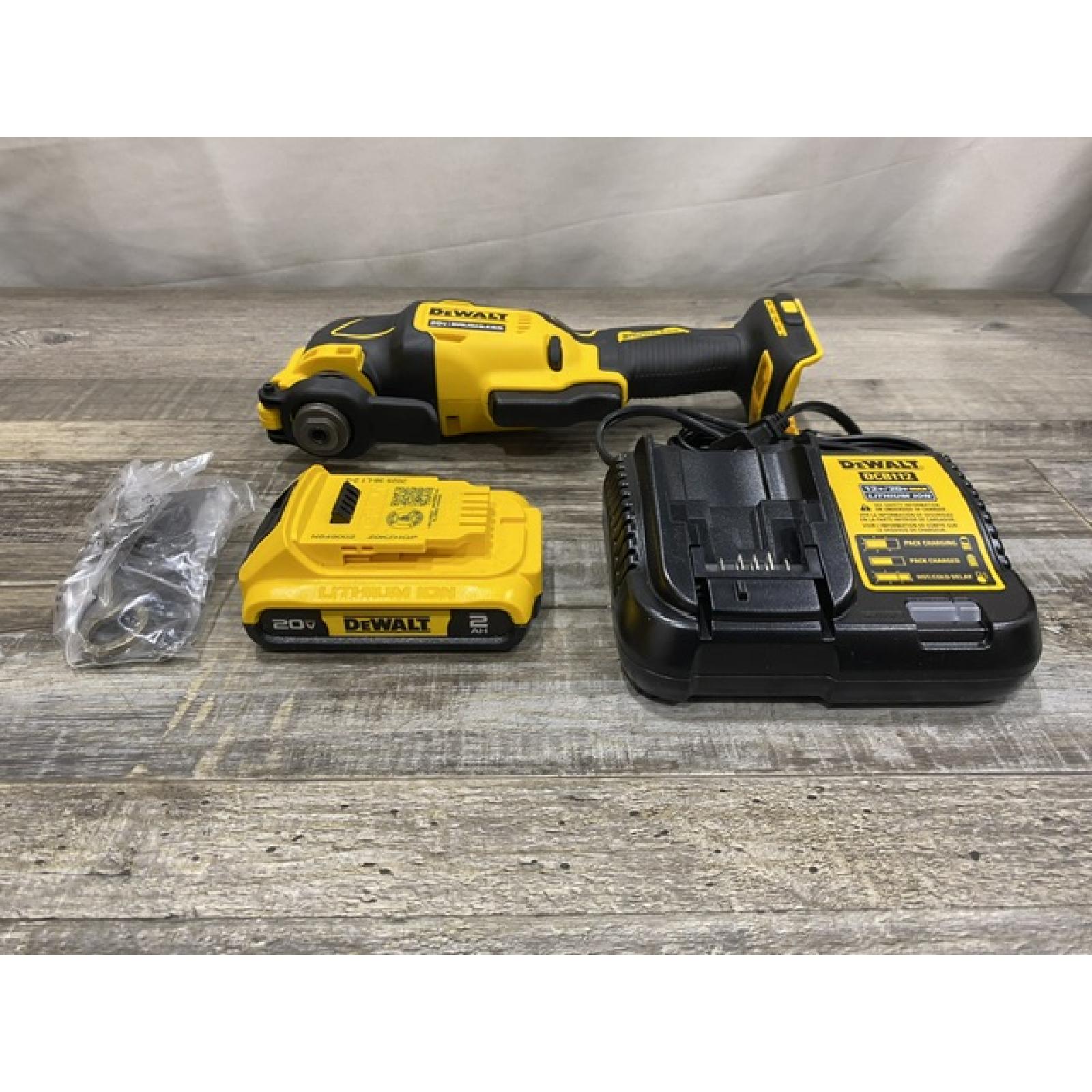 AS-IS DEWALT ATOMIC 20V MAX Cordless Brushless Oscillating Multi Tool Kit