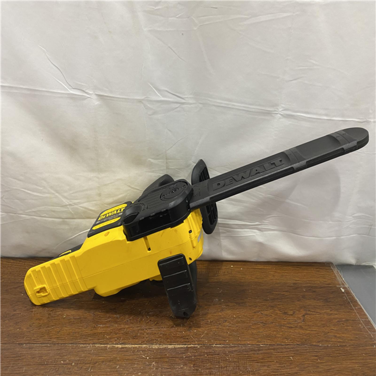 AS-IS DEWALT  FLEXVOLT 60V MAX 16in. Brushless Cordless Battery Powered Chainsaw Kit with (1) FLEXVOLT 2 Ah Battery & Charger