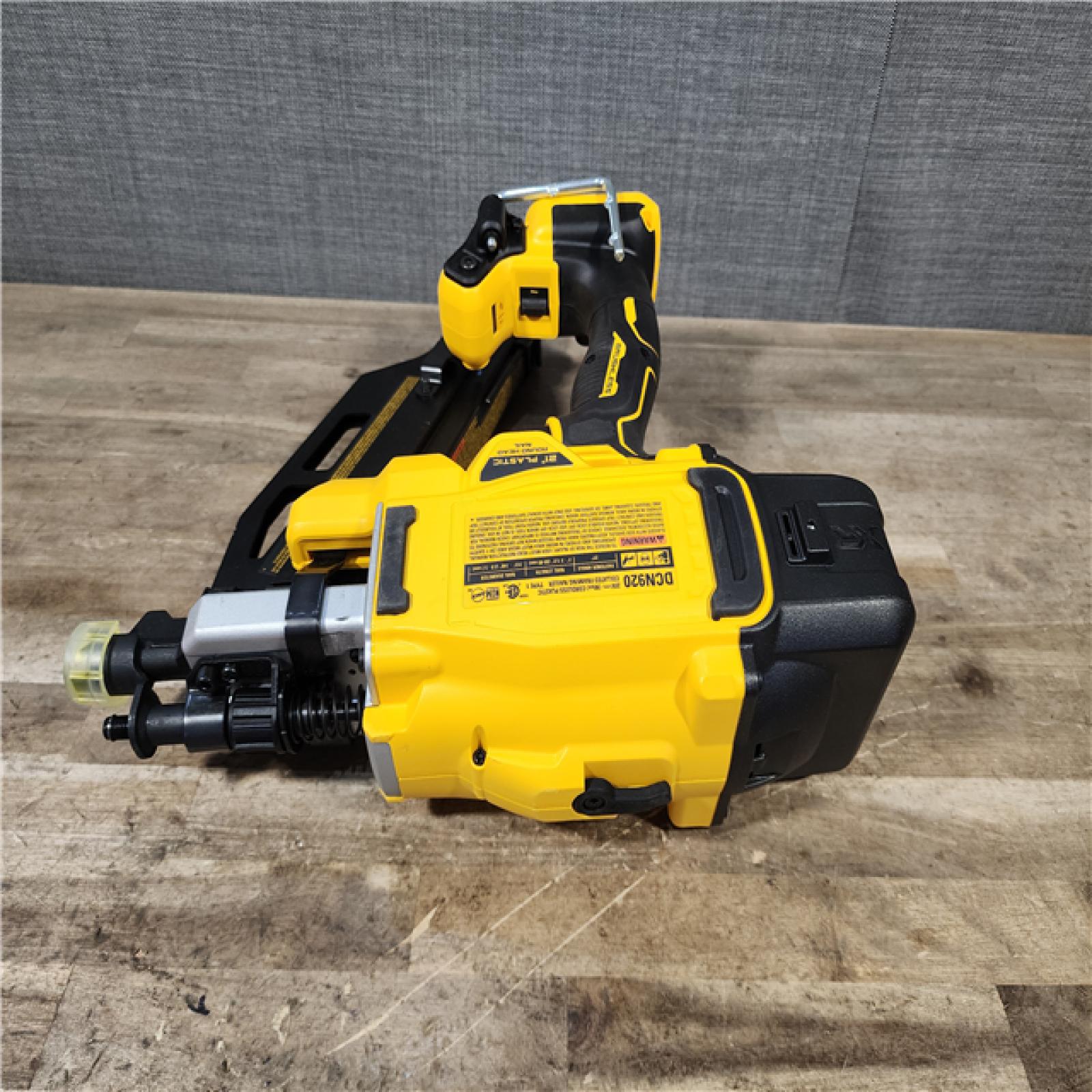 HOUSTON LOCATION - AS-IS (APPEARS LIKE NEW) DeWalt 20V MAX Cordless 21 Deg Framing Nailer Tool Only 20 V