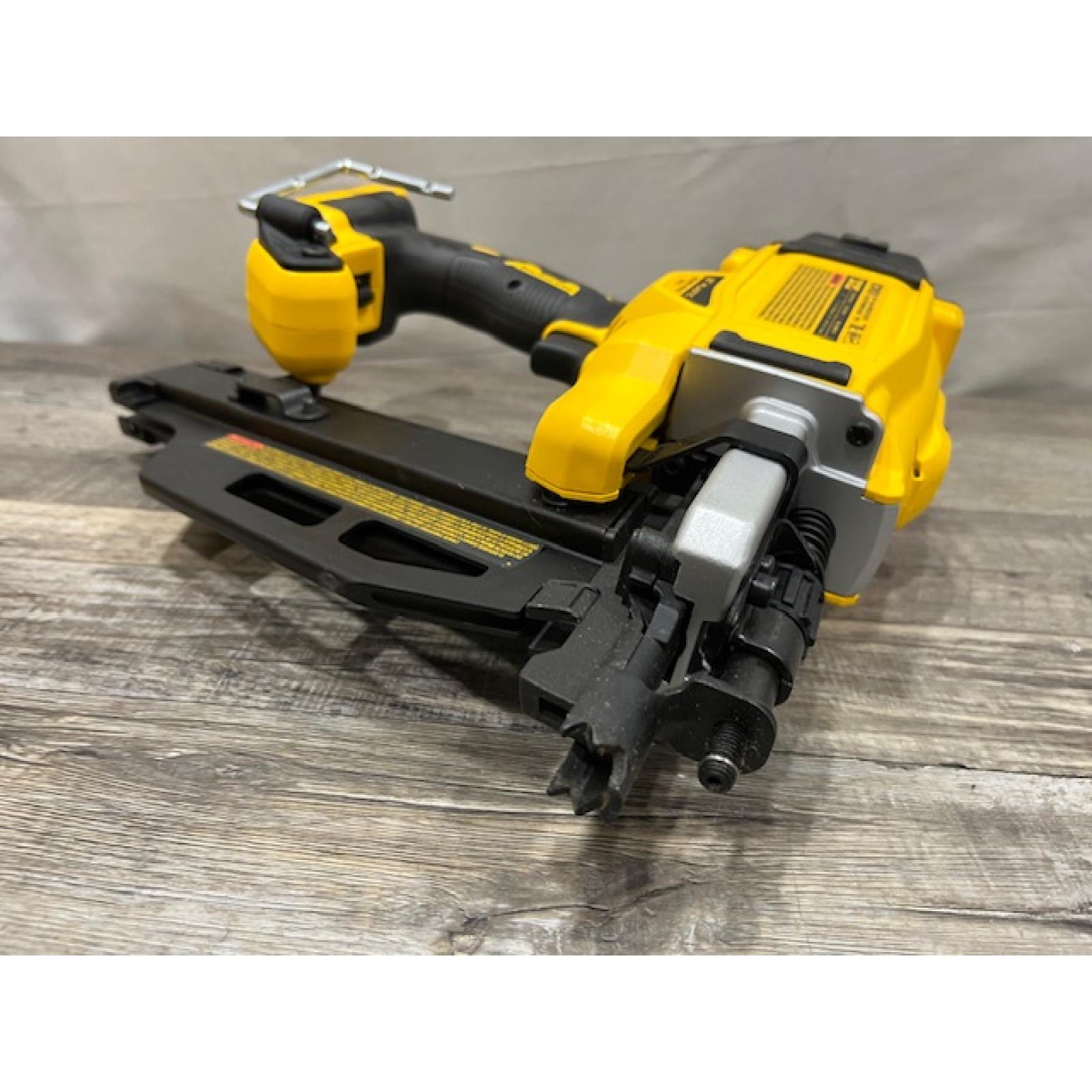 AS-IS DEWALT 20-Volt 21° Cordless Framing Nailer (Tool-Only)