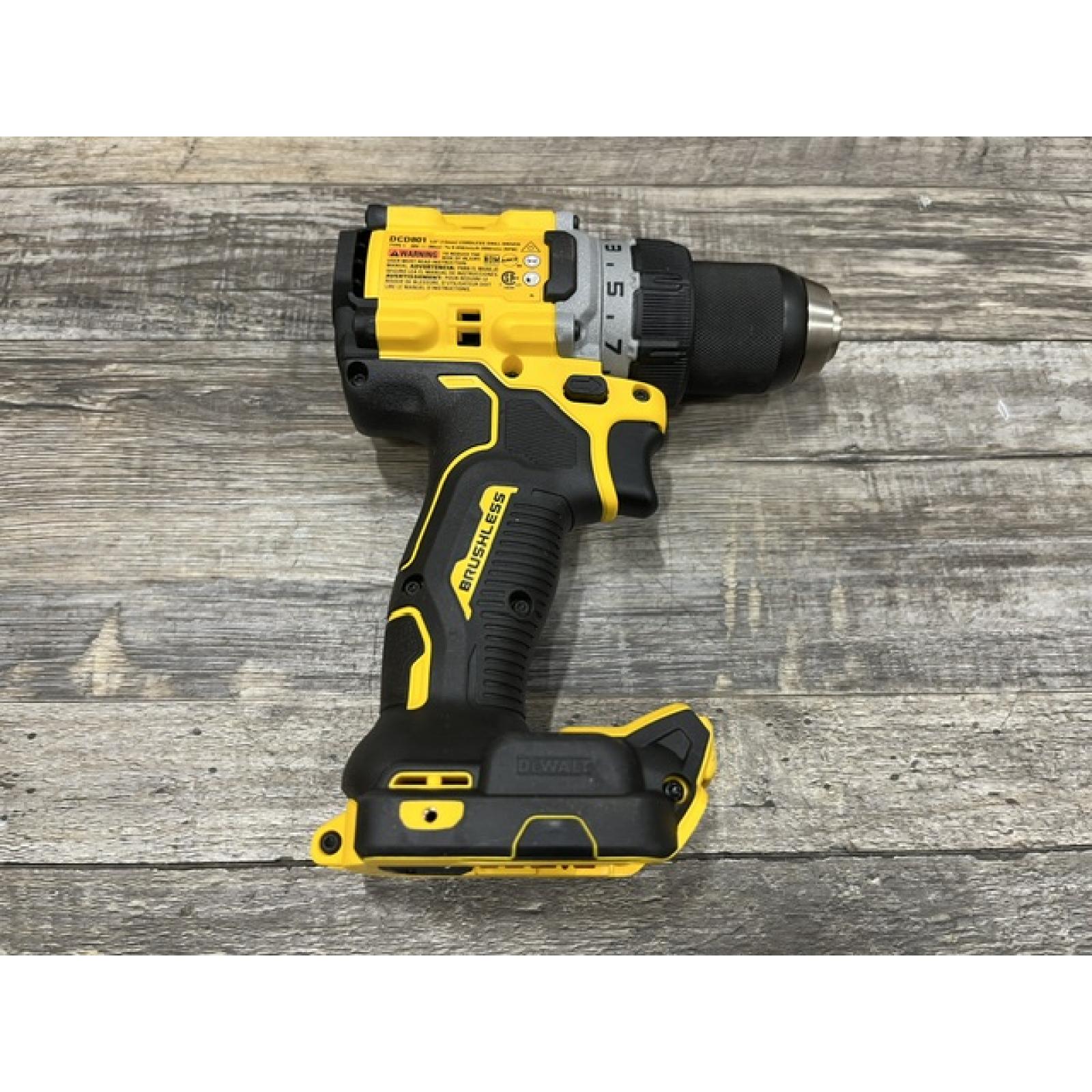 AS-IS DEWALT 20V XR Lithium-Ion Cordless Brushless 1/2 in. Drill/Driver Kit