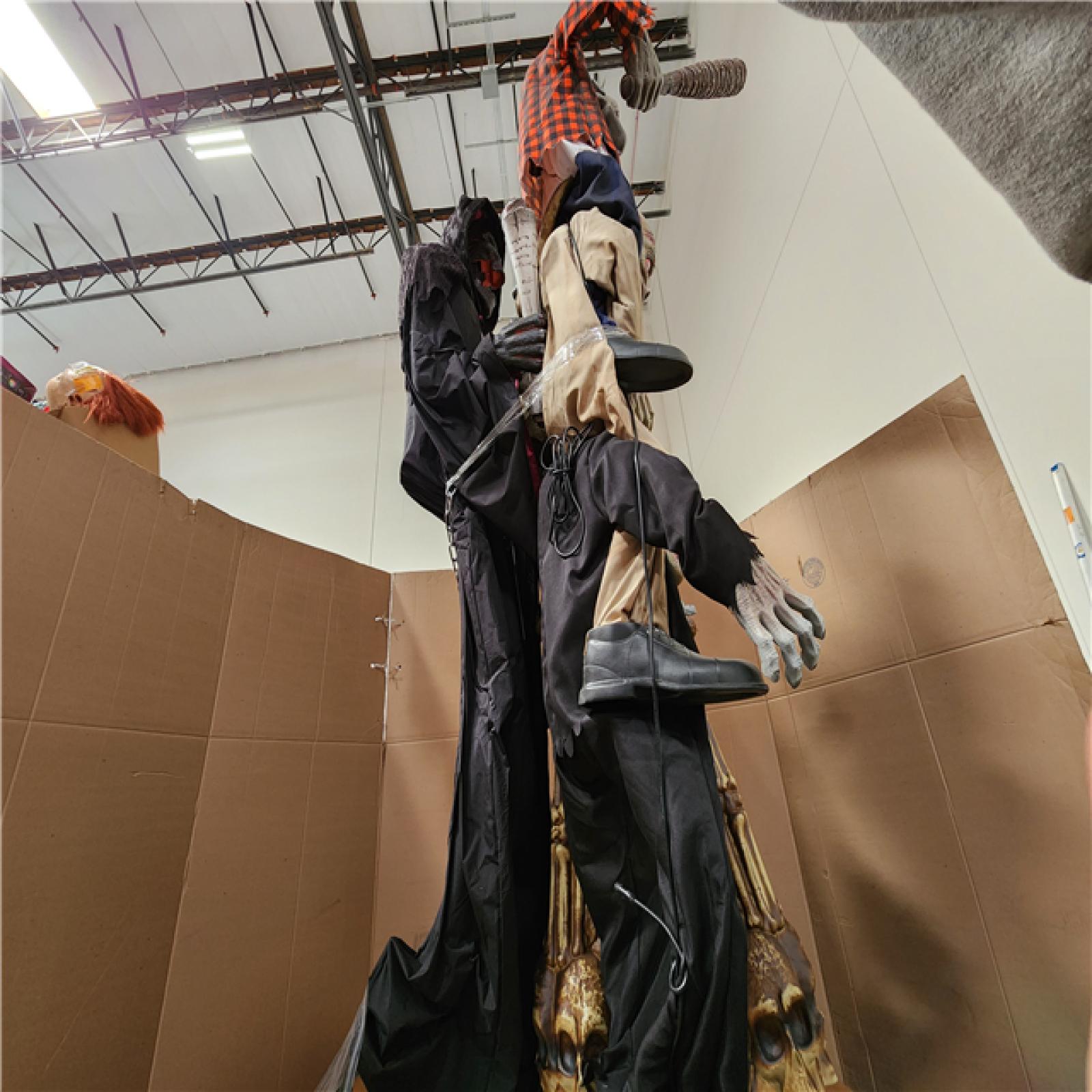 California AS-IS Holiday Pallet